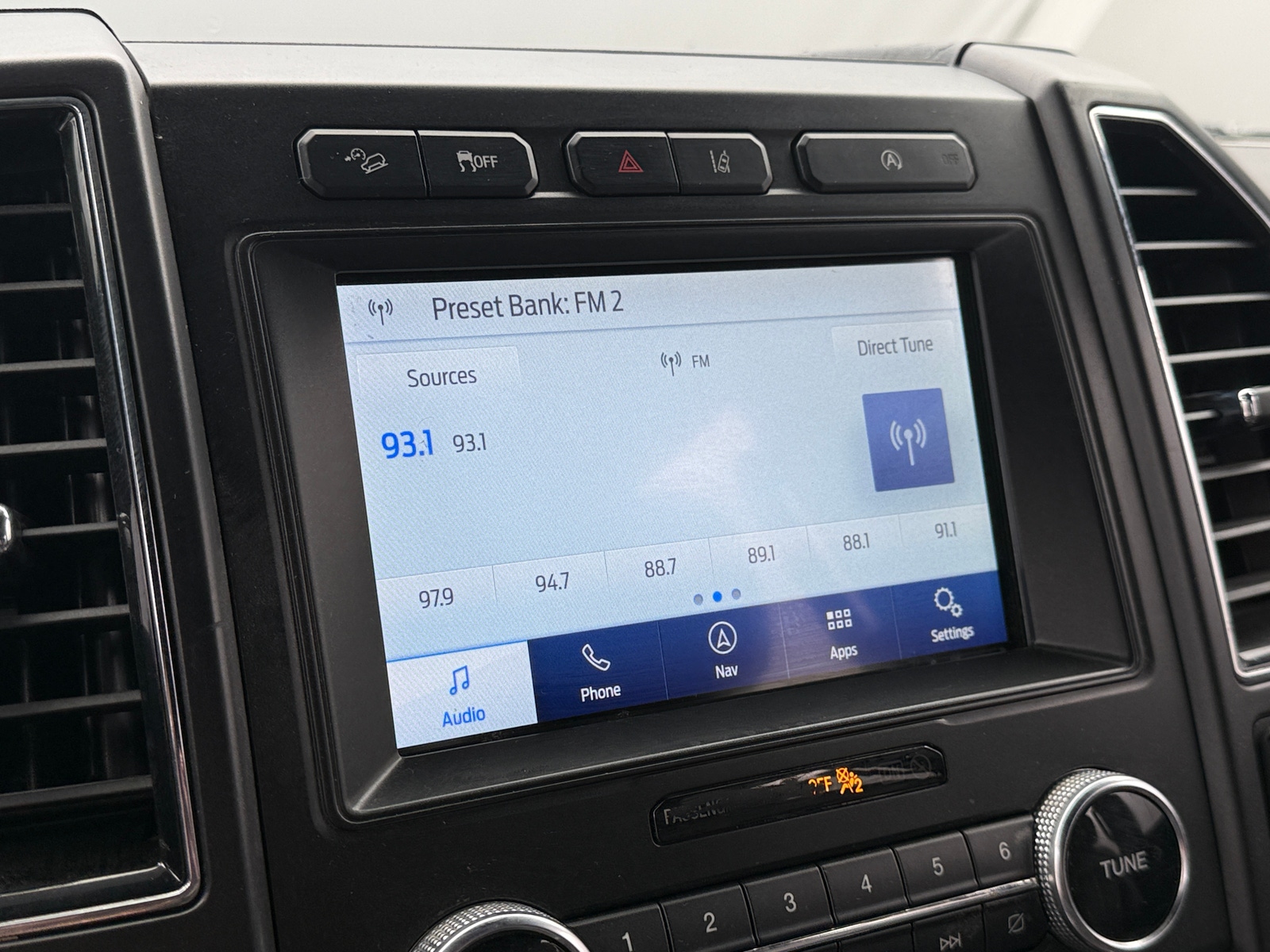 Thumbnail: 2021 Ford Expedition - 3