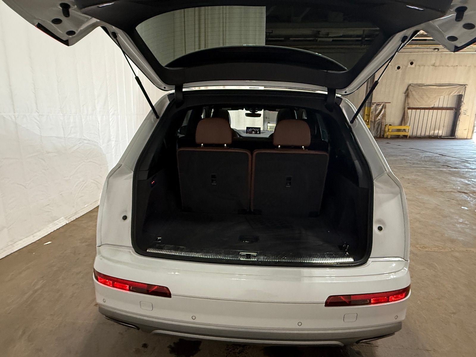 Thumbnail: 2017 Audi Q7 - 6