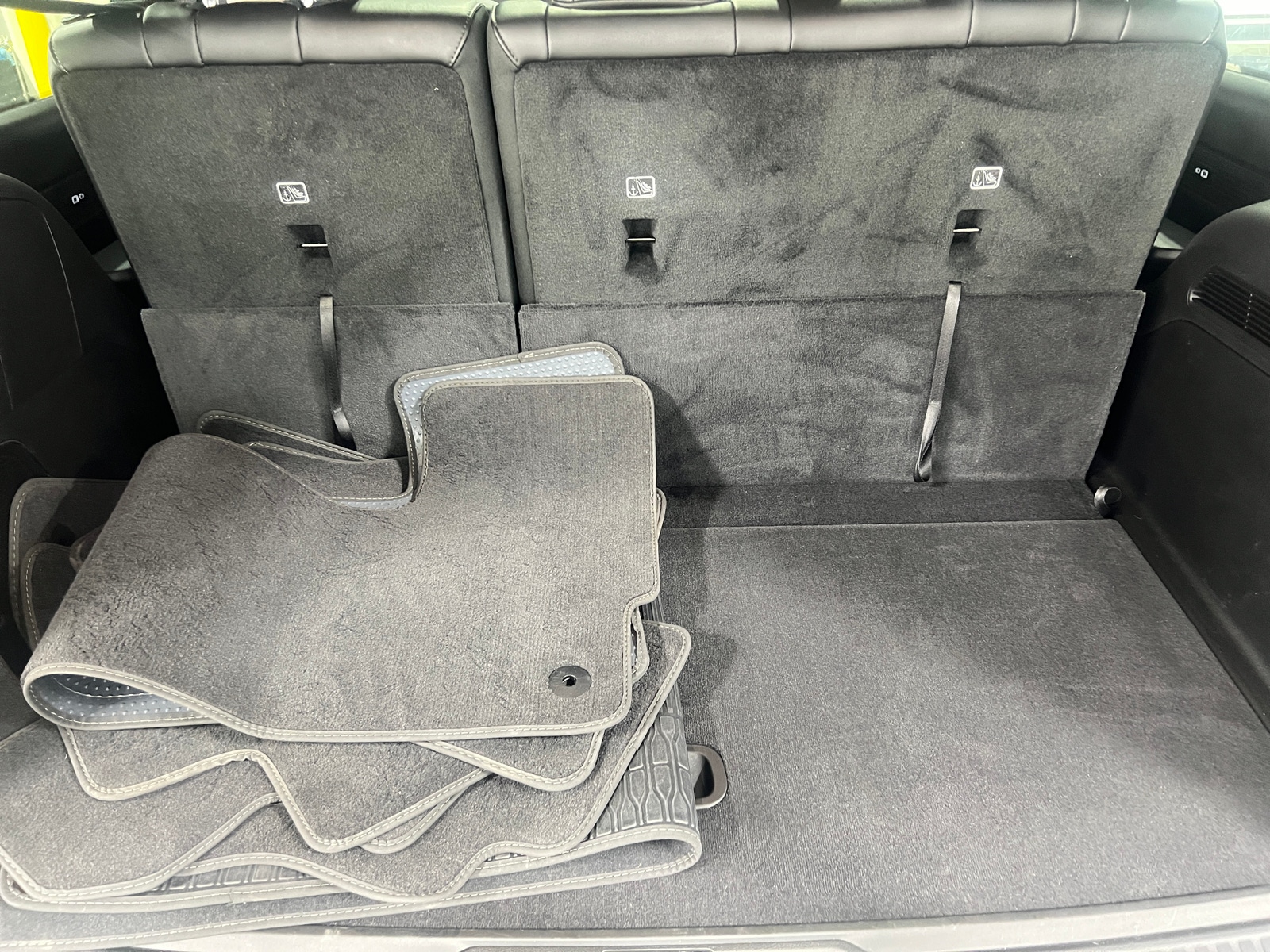 Thumbnail: 2025 Jeep Wagoneer - 6