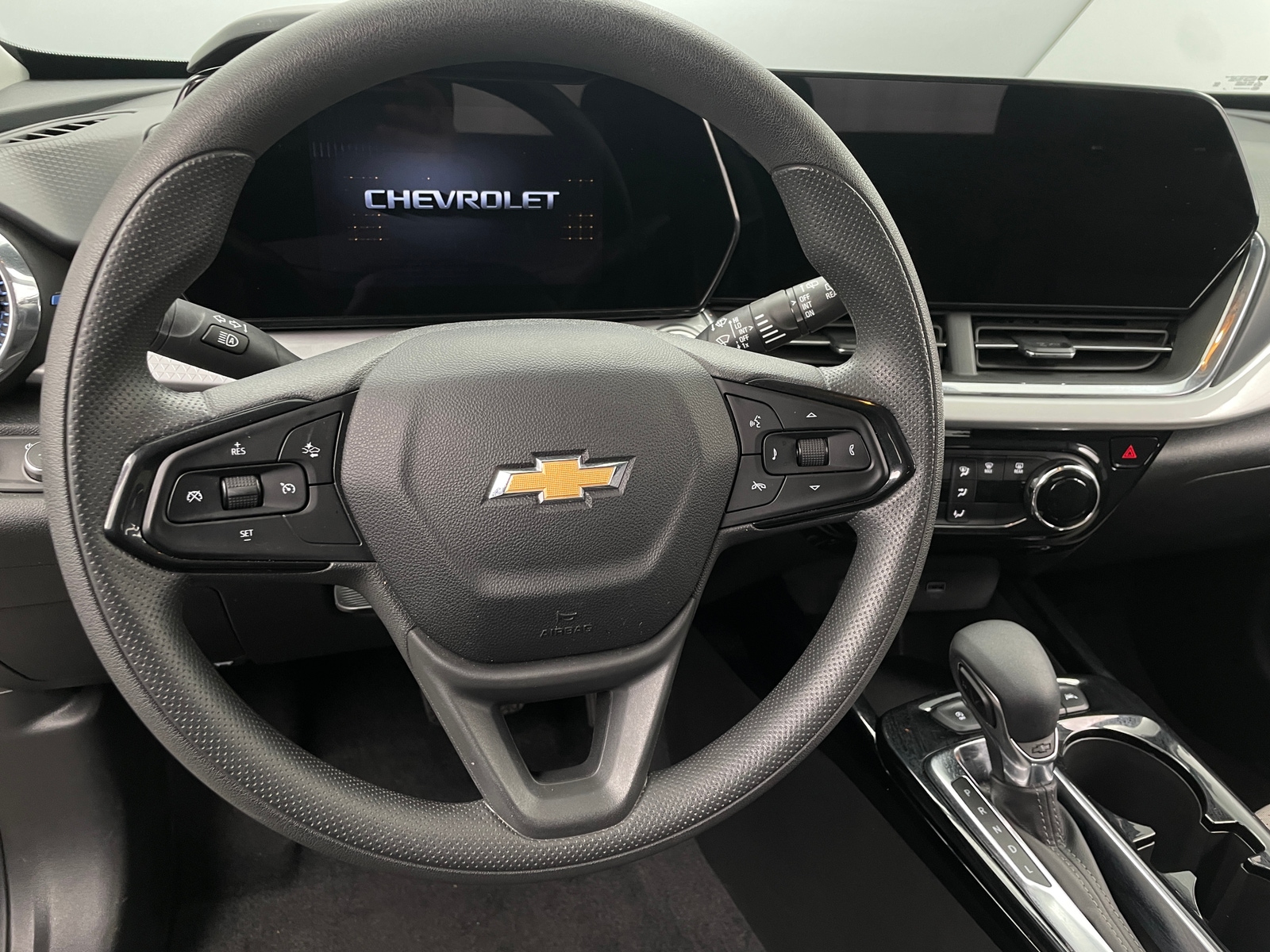 Thumbnail: 2025 Chevrolet Trax - 5