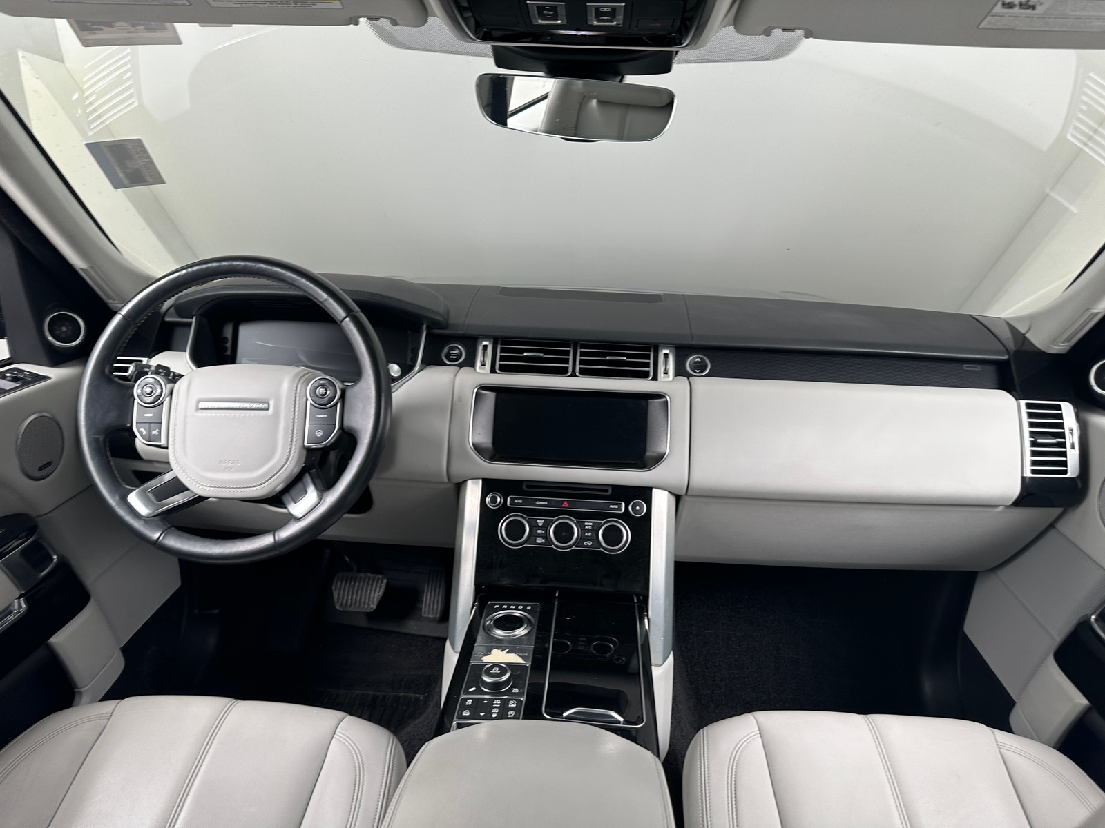 Thumbnail: 2017 Land Rover Range Rover - 2