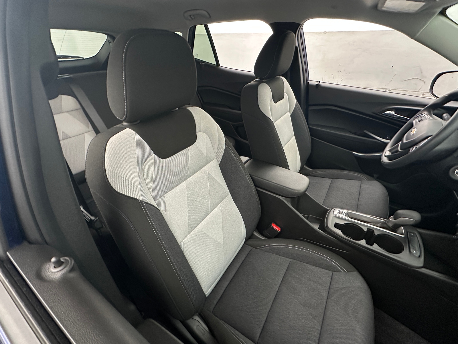 Thumbnail: 2024 Chevrolet Trax - 2