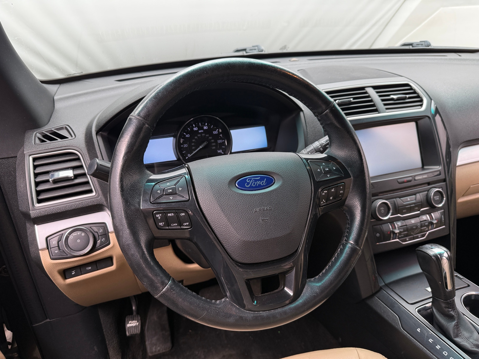 Thumbnail: 2016 Ford Explorer - 4