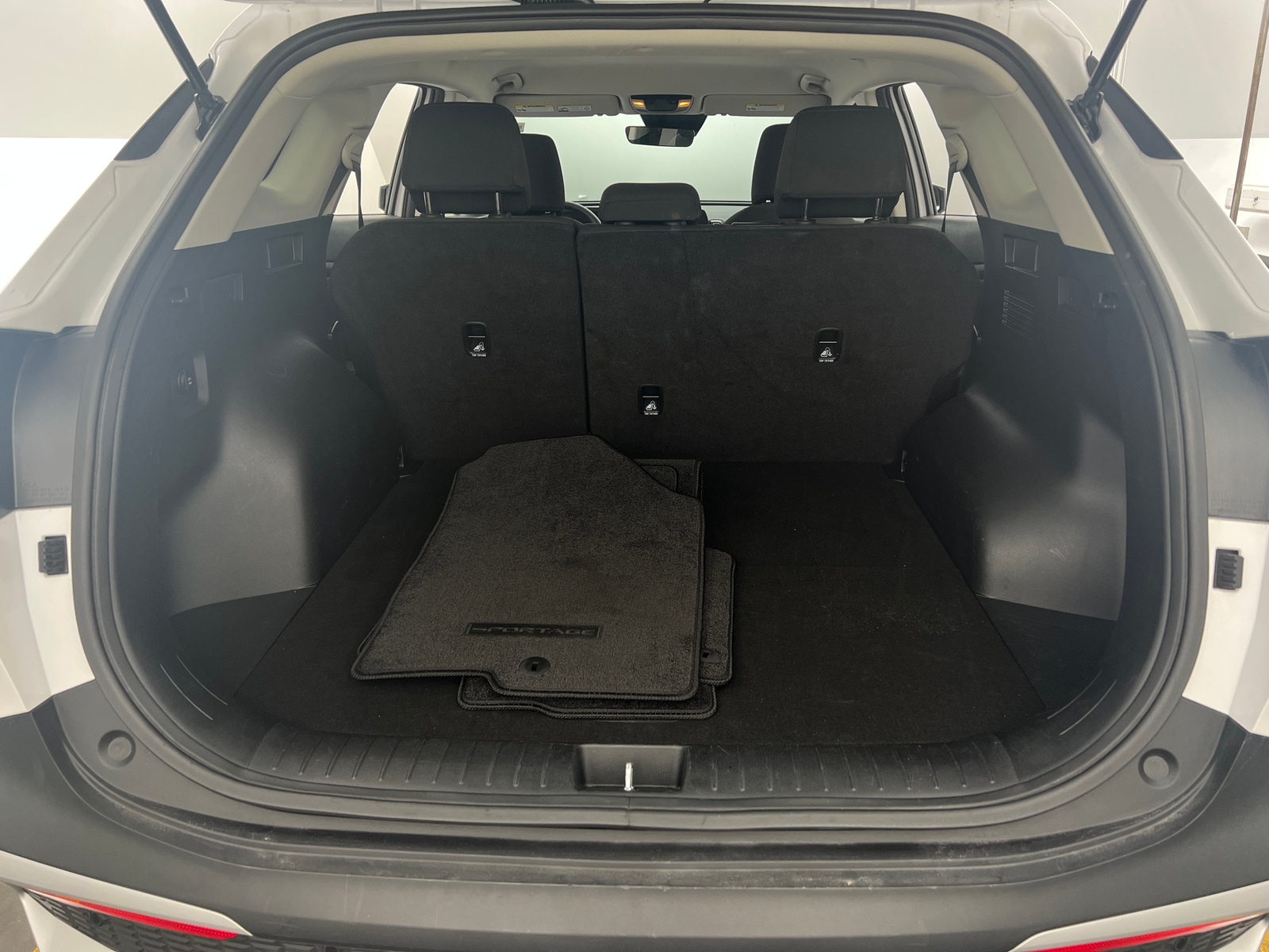 Thumbnail: 2025 Kia Sportage - 7