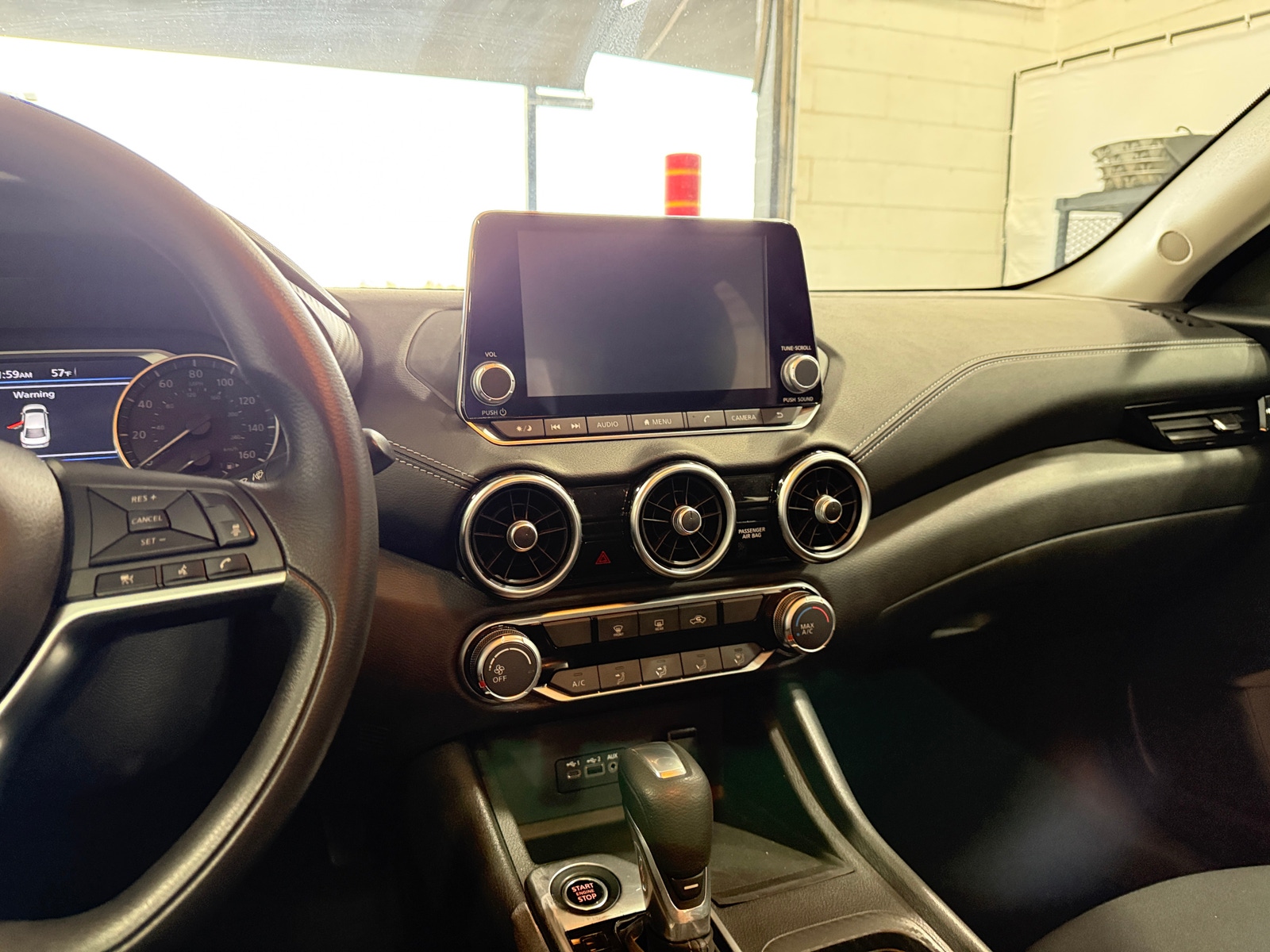 Thumbnail: 2023 Nissan Sentra - 4