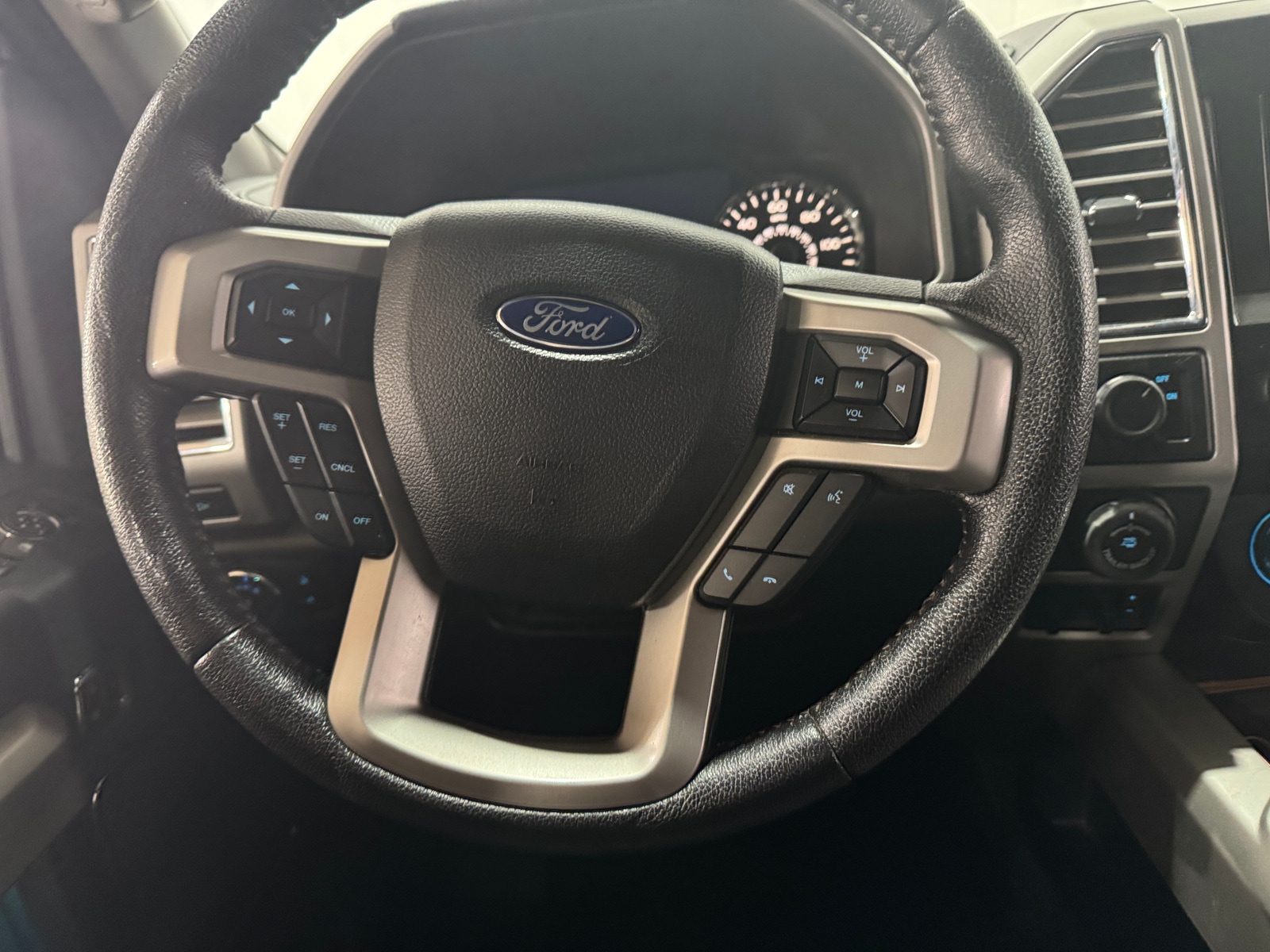 Thumbnail: 2016 Ford Econoline - 4