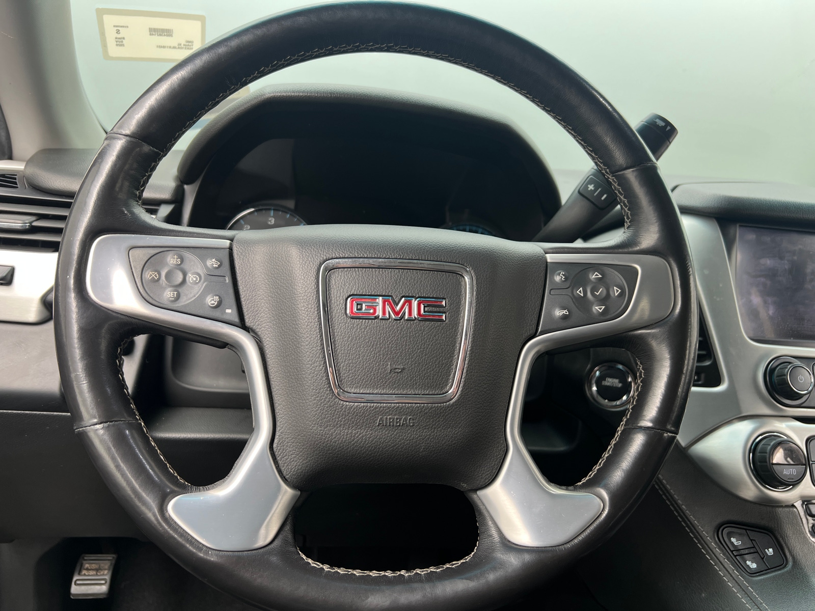 Thumbnail: 2020 GMC Yukon XL - 4