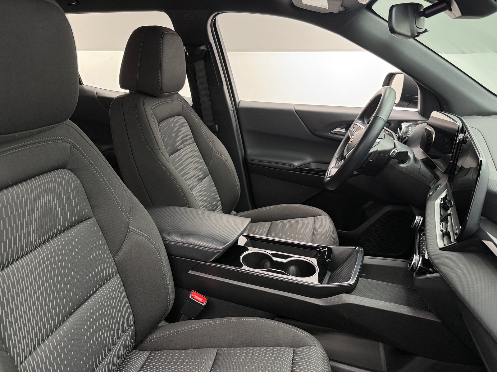 Thumbnail: 2025 Chevrolet Equinox - 2