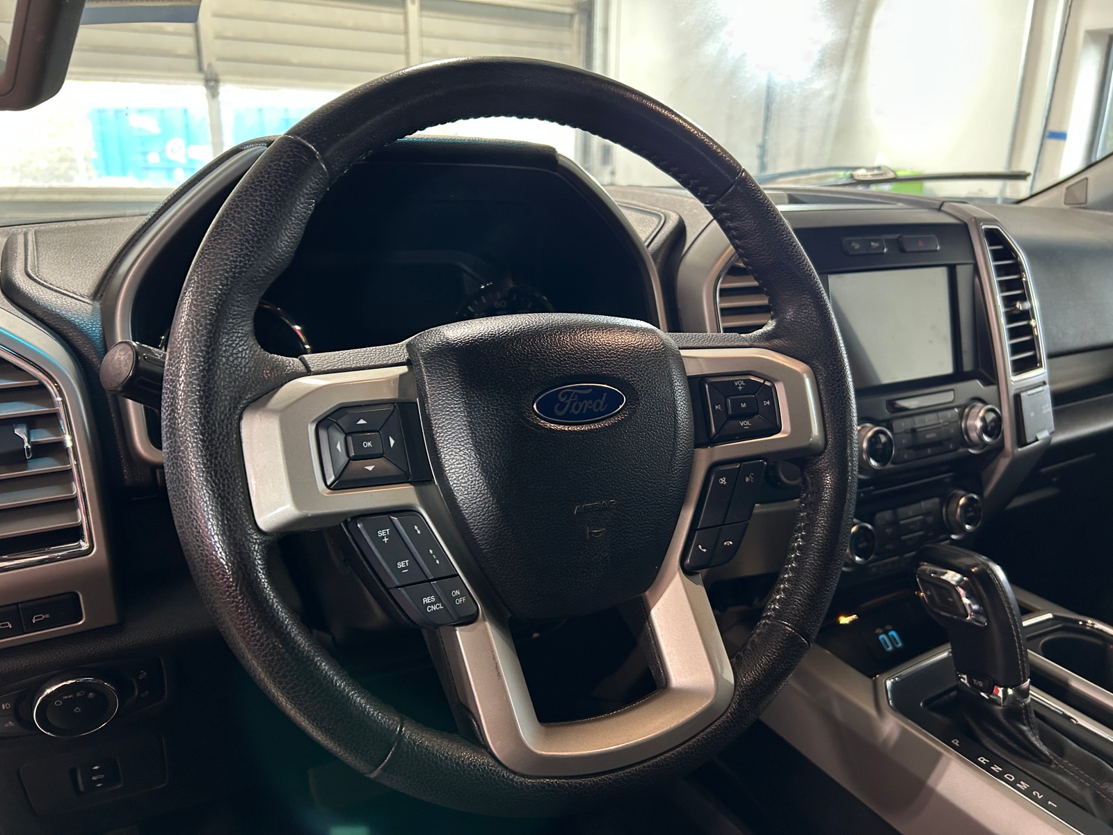 Thumbnail: 2016 Ford Econoline - 4