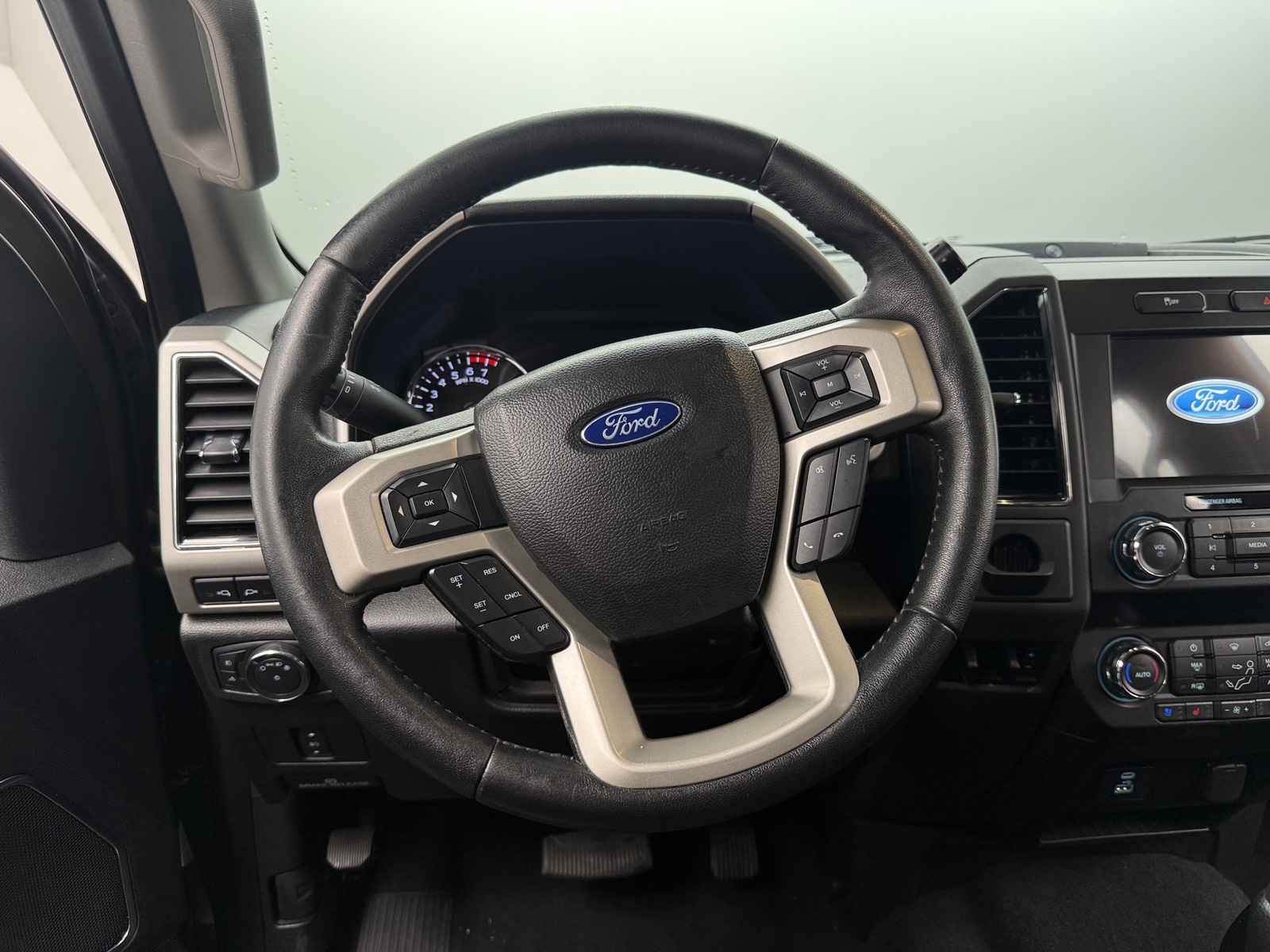 Thumbnail: 2021 Ford Econoline - 5