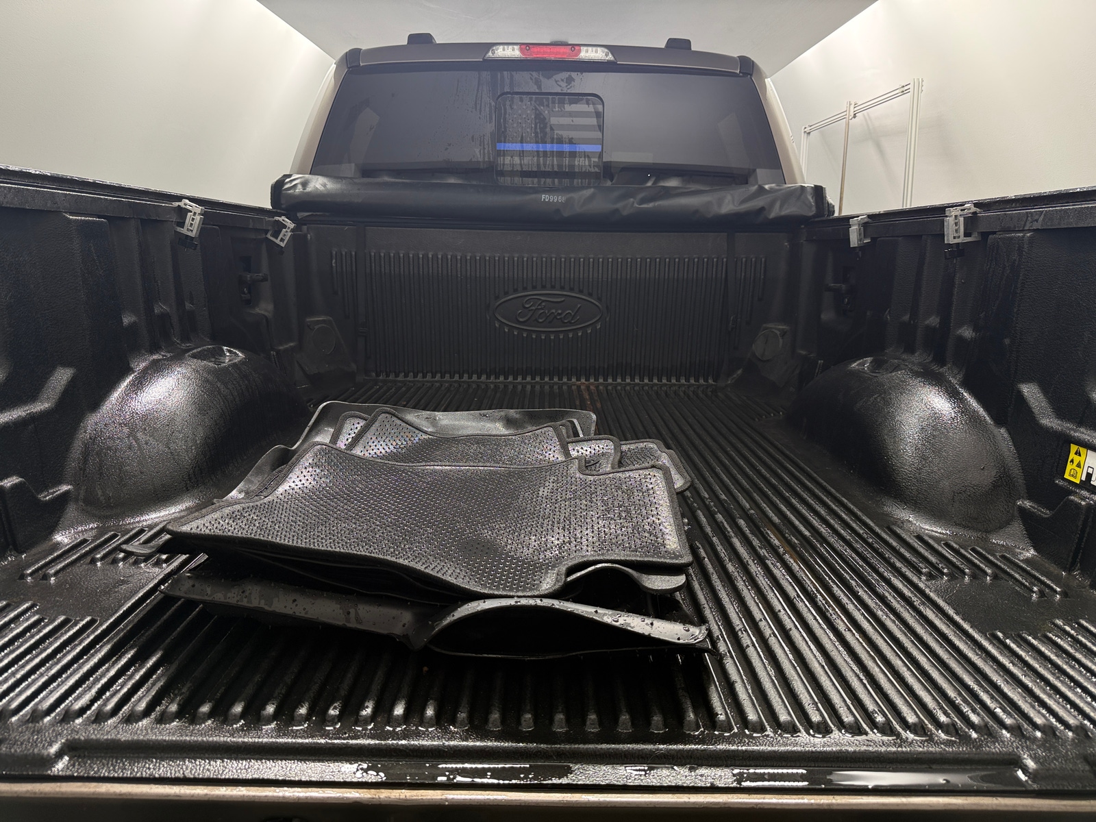 Thumbnail: 2021 Ford Econoline - 7