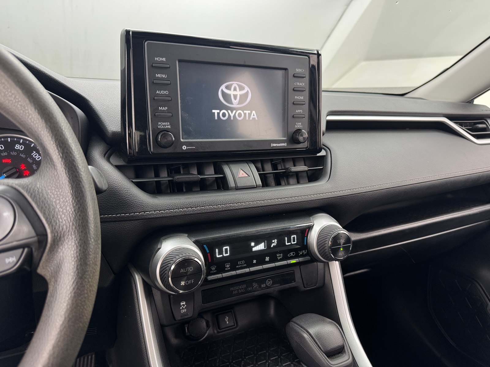 Thumbnail: 2021 Toyota RAV4 - 4