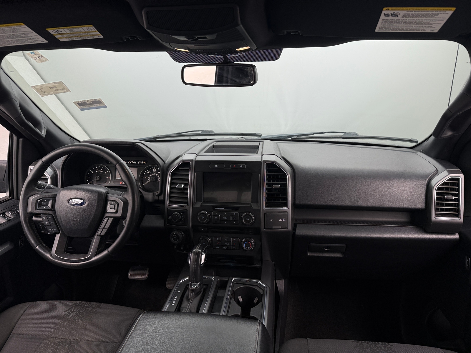 Thumbnail: 2018 Ford Econoline - 3