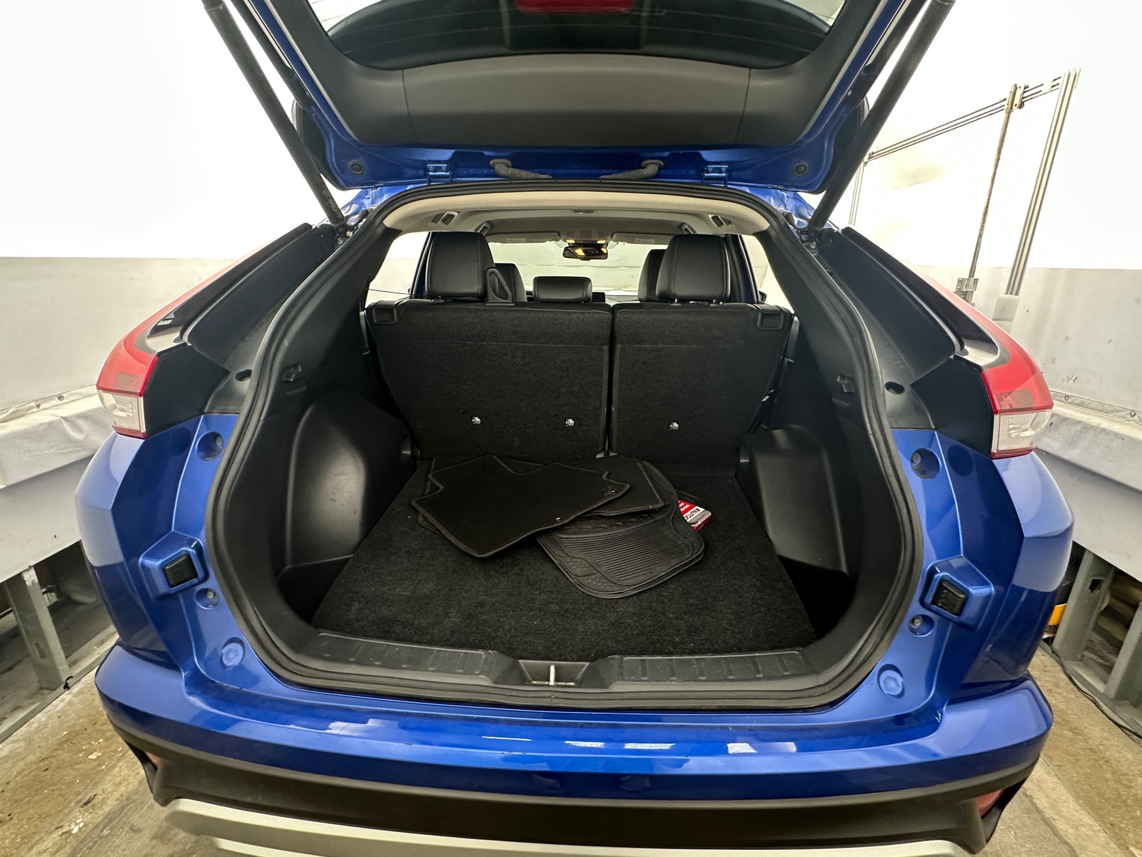 Thumbnail: 2024 Mitsubishi Eclipse Cross - 7