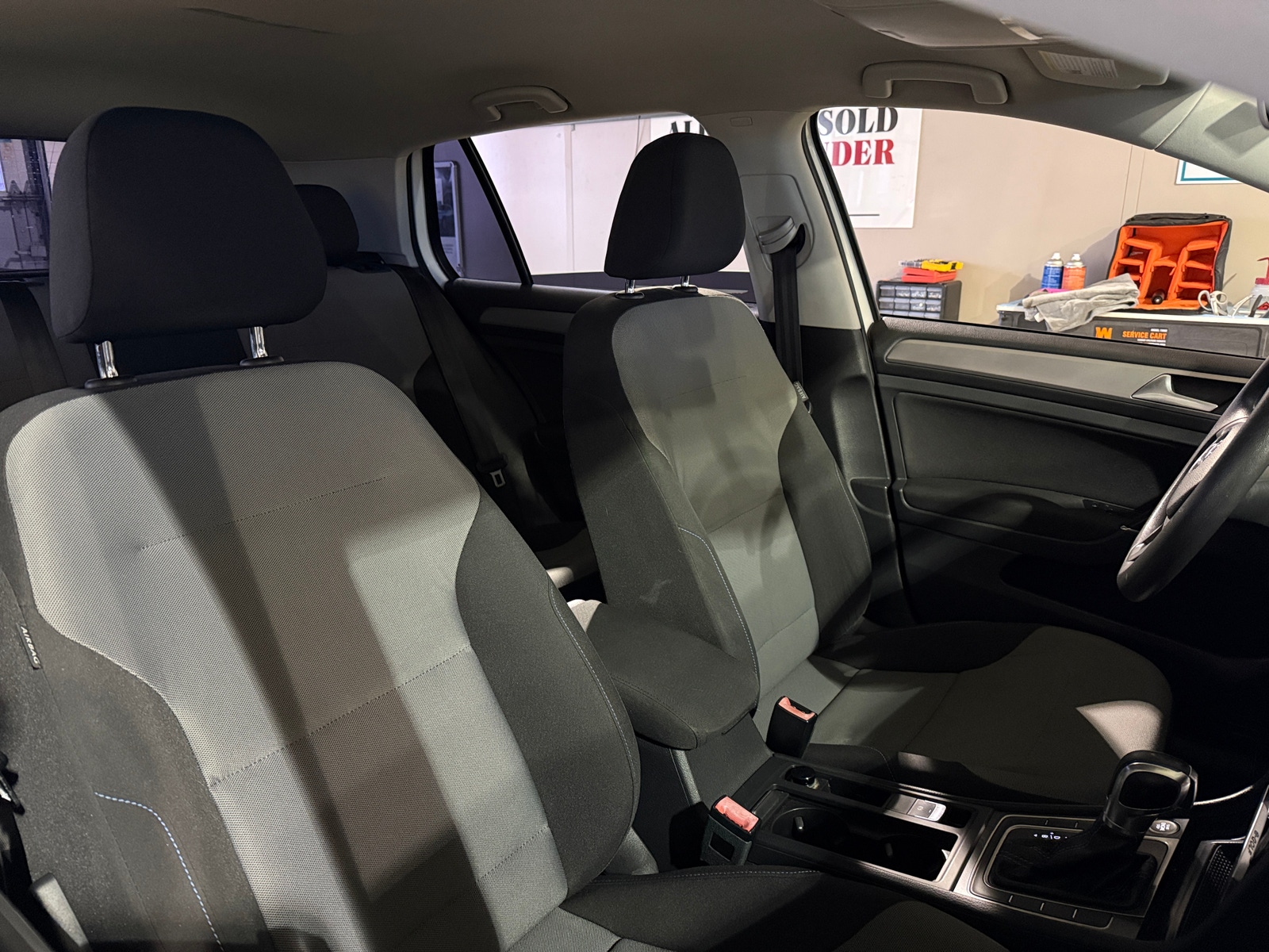 Thumbnail: 2016 Volkswagen e-Golf - 2