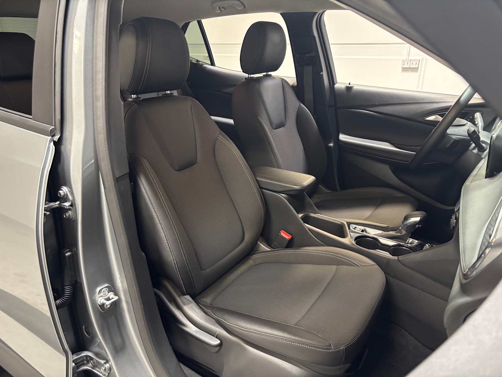 Thumbnail: 2025 Buick Encore GX - 2