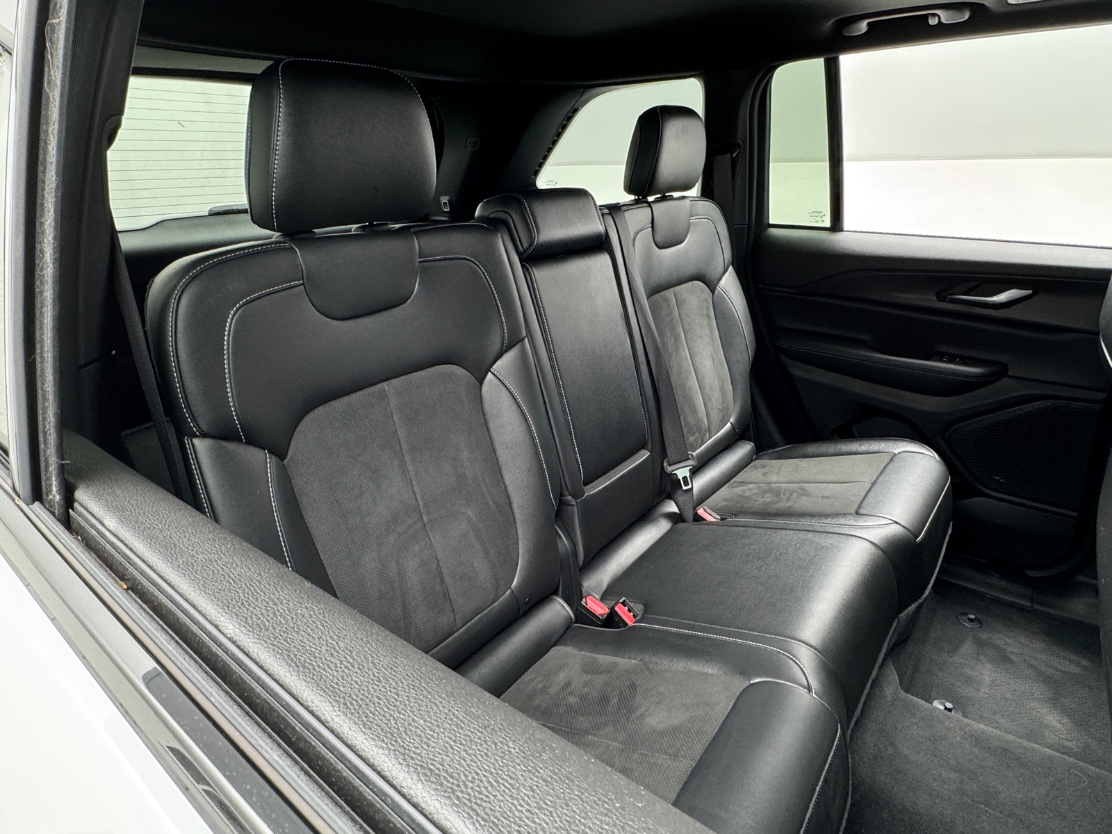 Thumbnail: 2023 Jeep Grand Cherokee - 5