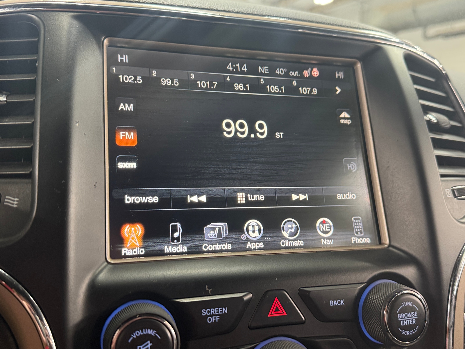 Thumbnail: 2017 Jeep Grand Cherokee - 3