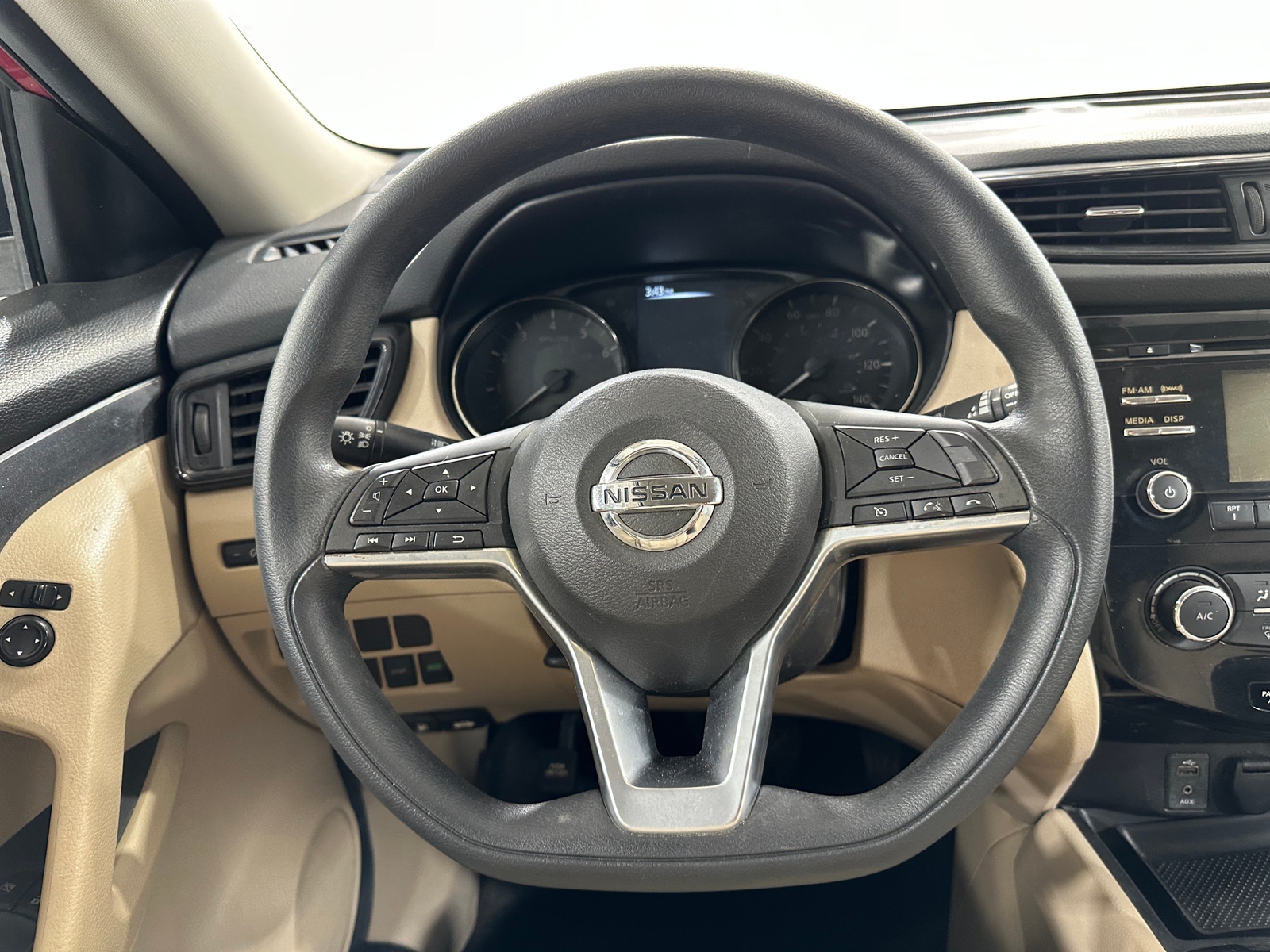 Thumbnail: 2017 Nissan Rogue - 5