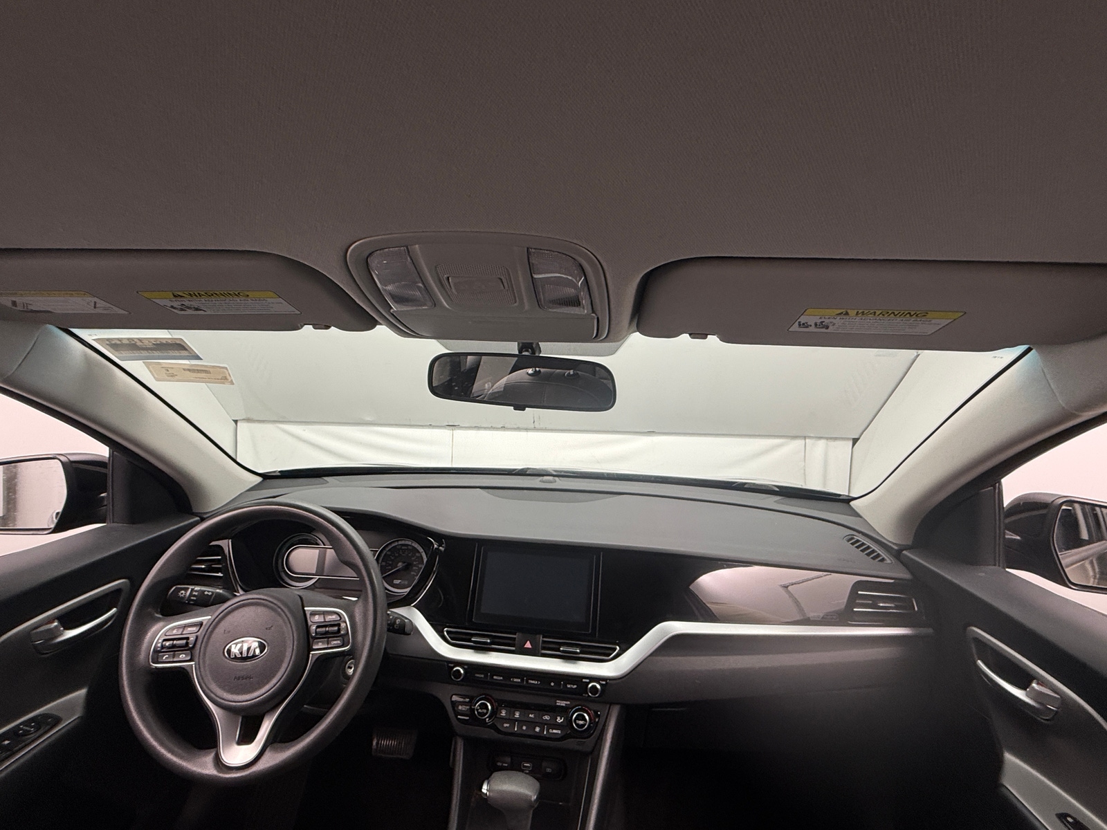 Thumbnail: 2020 Kia Niro - 3