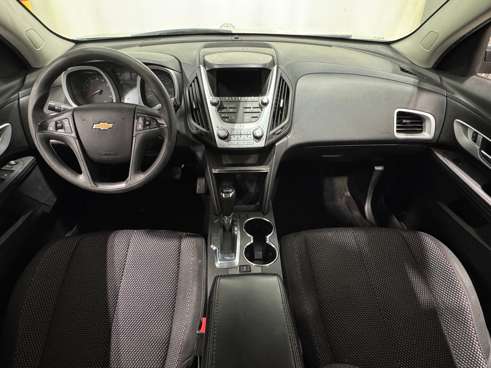 Thumbnail: 2017 Chevrolet Equinox - 3