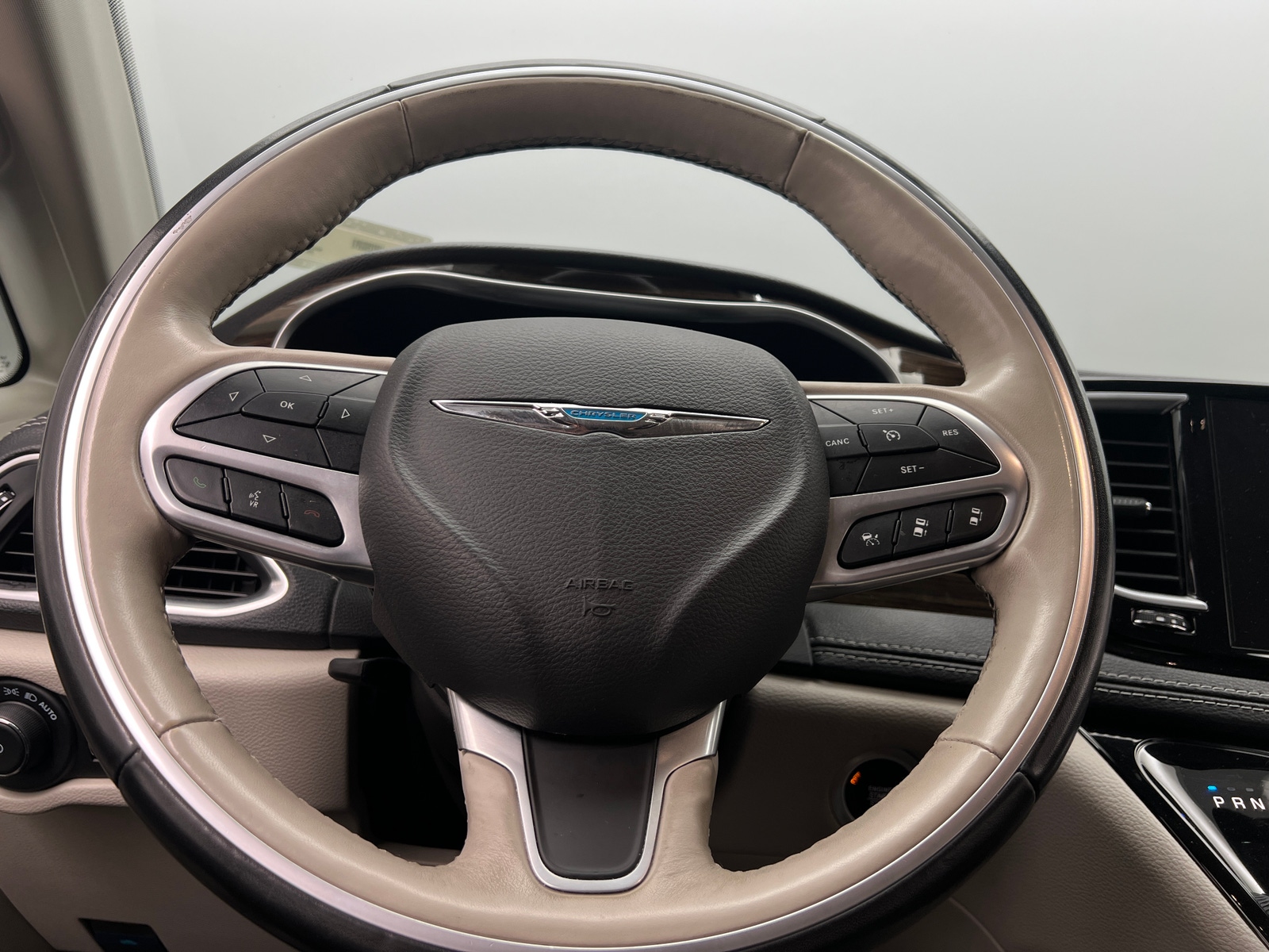 Thumbnail: 2021 Chrysler Pacifica - 4