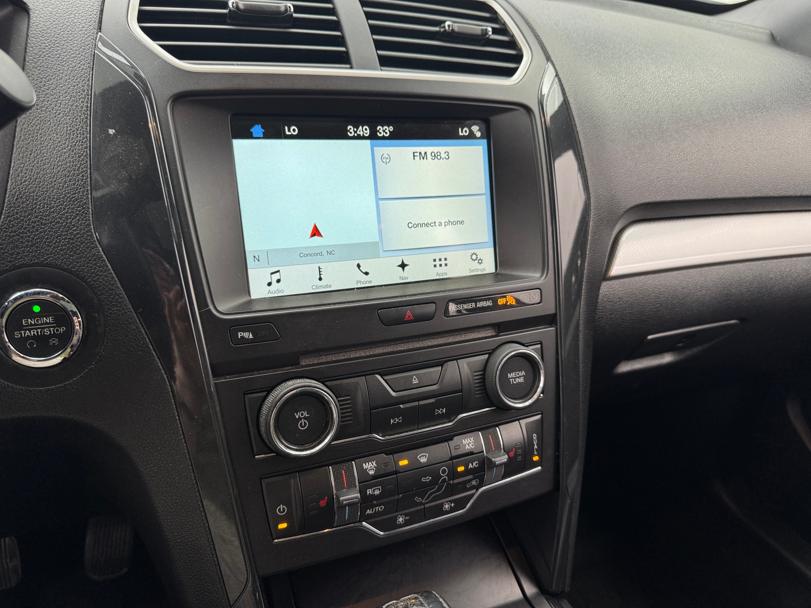 Thumbnail: 2017 Ford Explorer - 4