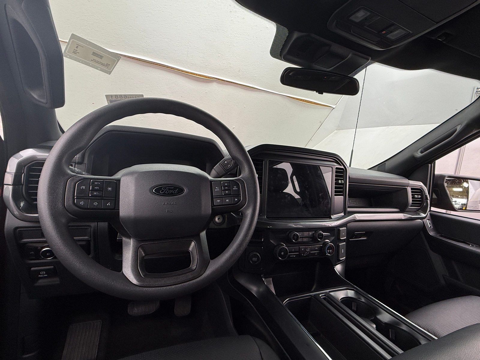 Thumbnail: 2025 Ford Econoline - 3