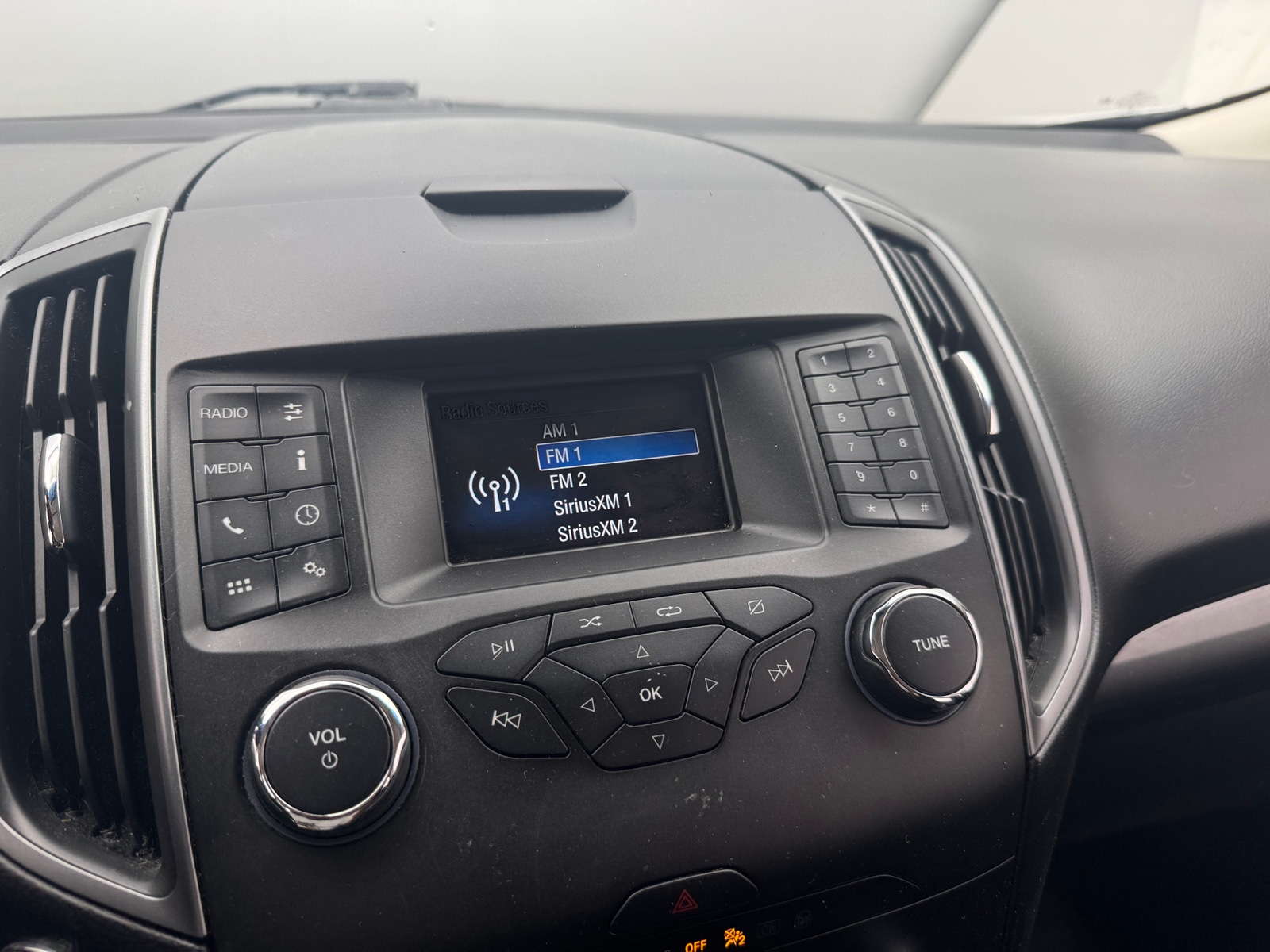 Thumbnail: 2019 Ford Edge - 4