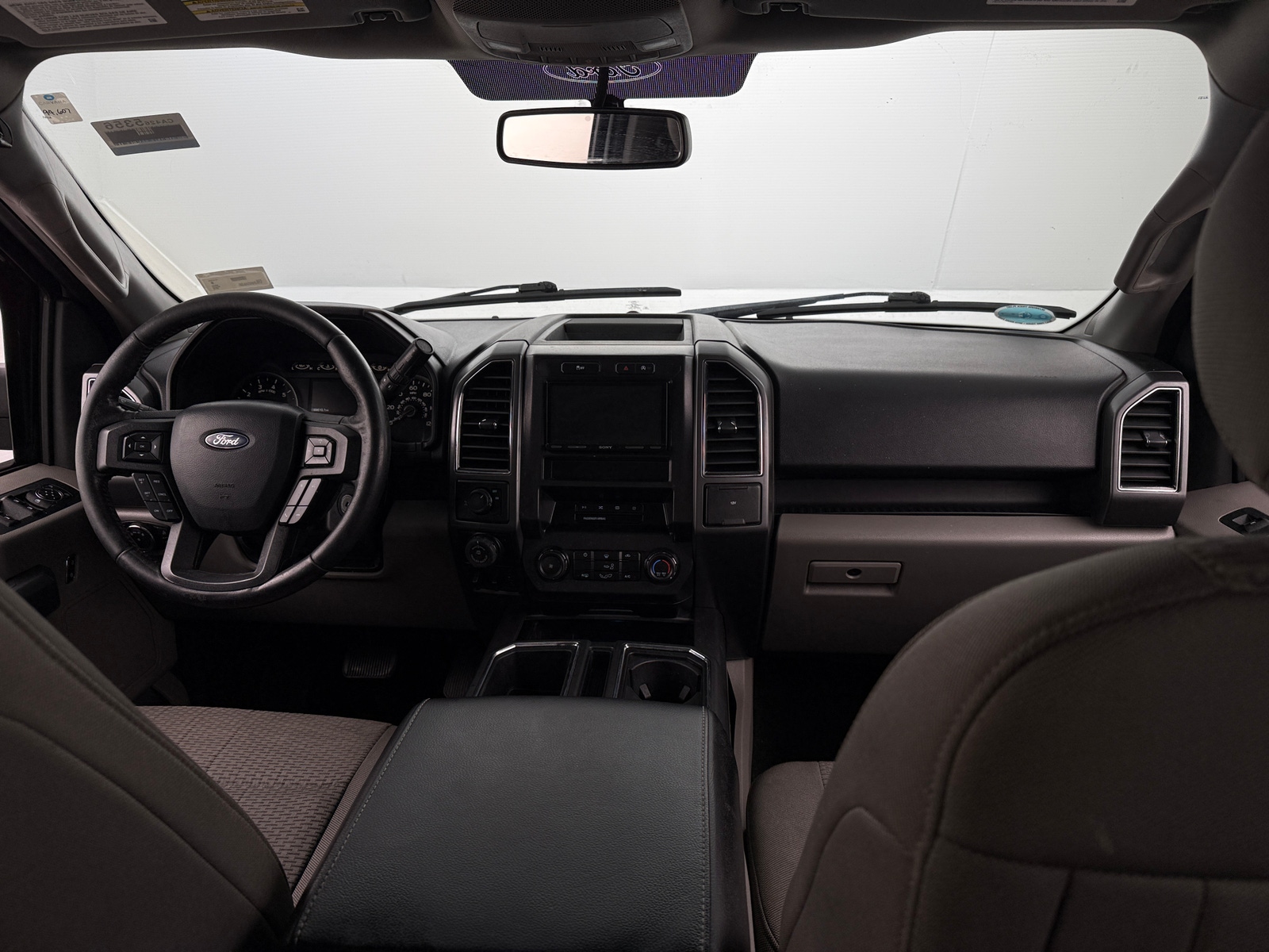 Thumbnail: 2018 Ford Econoline - 3