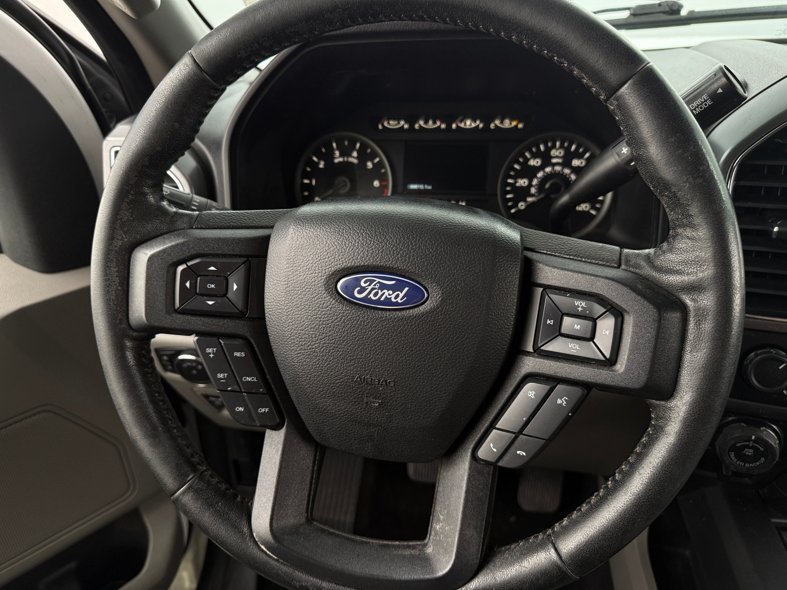 Thumbnail: 2018 Ford Econoline - 5