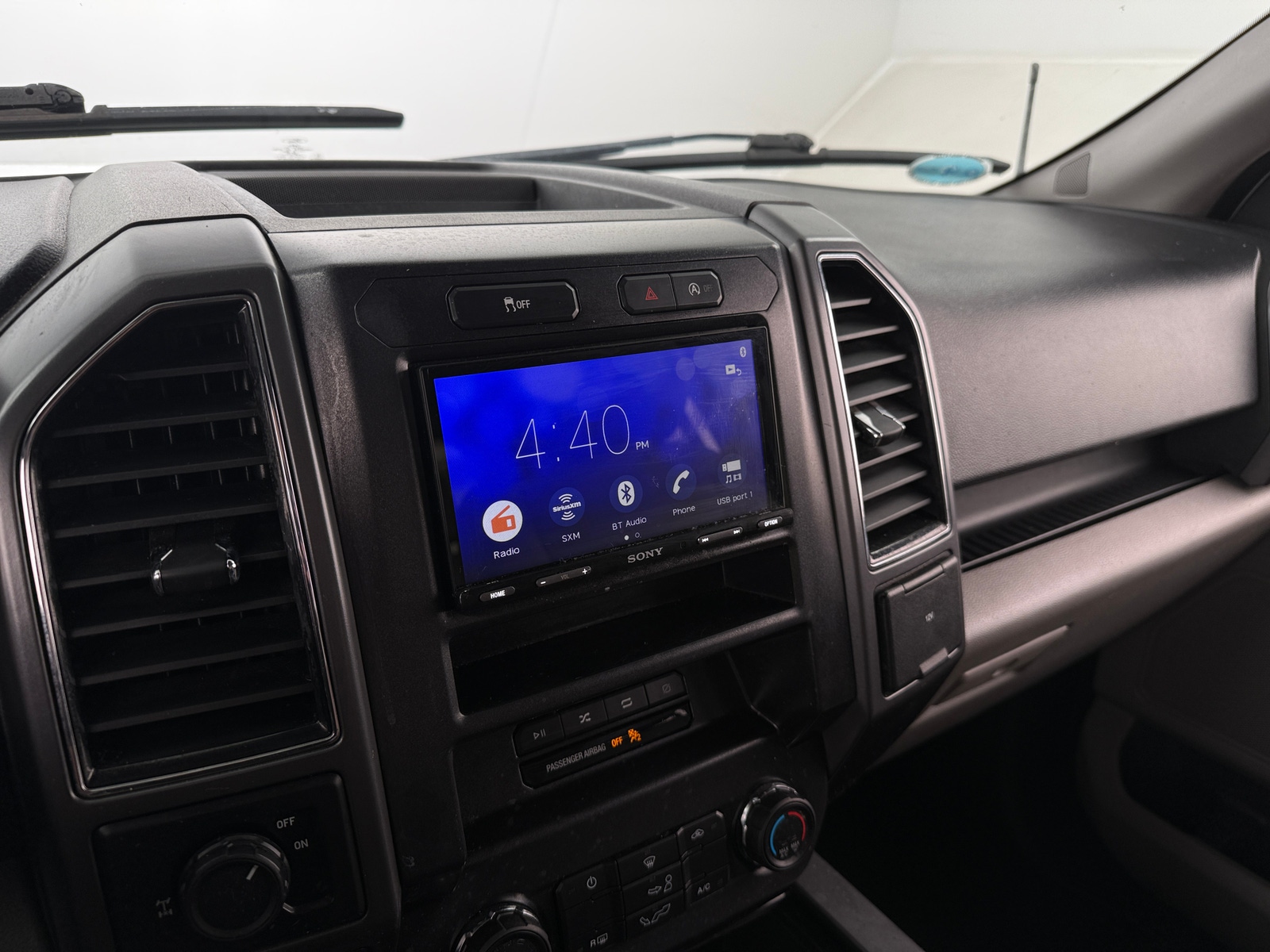 Thumbnail: 2018 Ford Econoline - 4