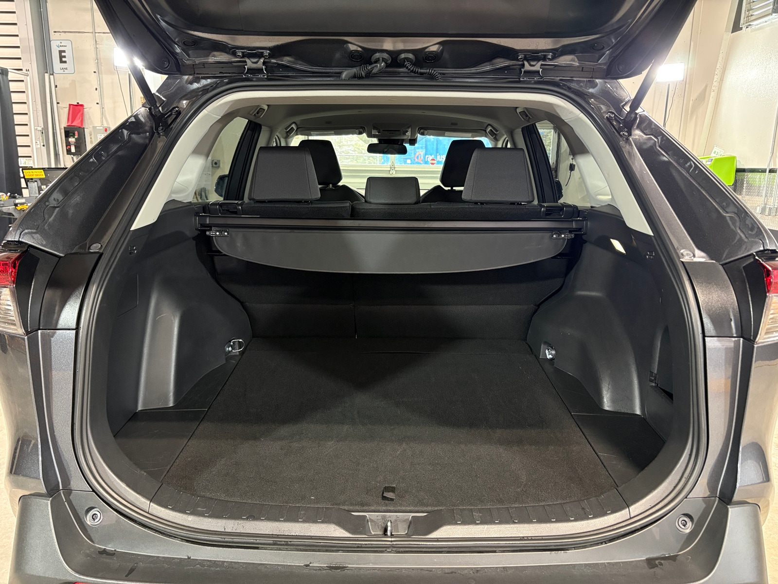 Thumbnail: 2025 Toyota RAV4 - 7