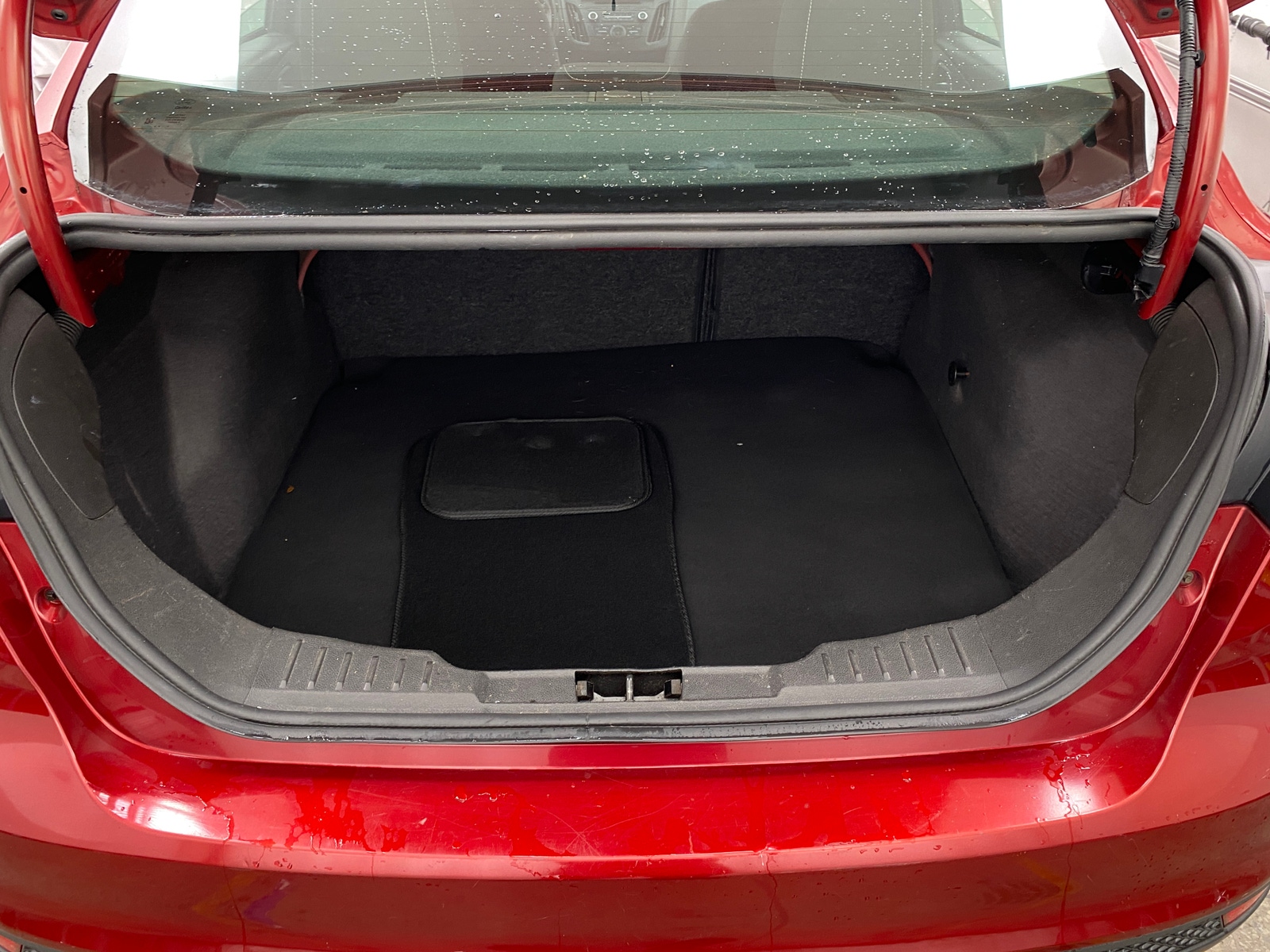 Thumbnail: 2016 Ford Focus - 7