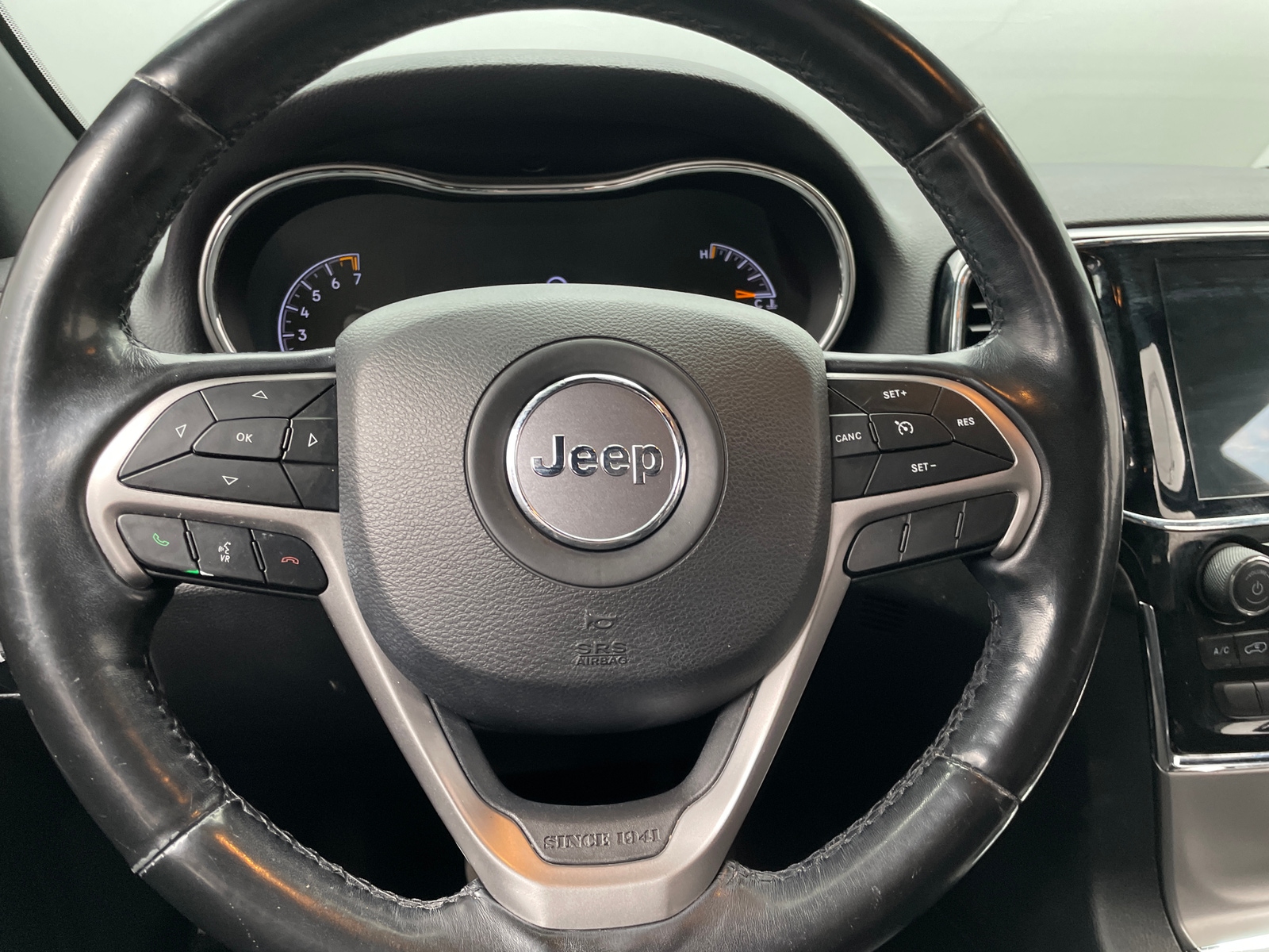 Thumbnail: 2020 Jeep Grand Cherokee - 5