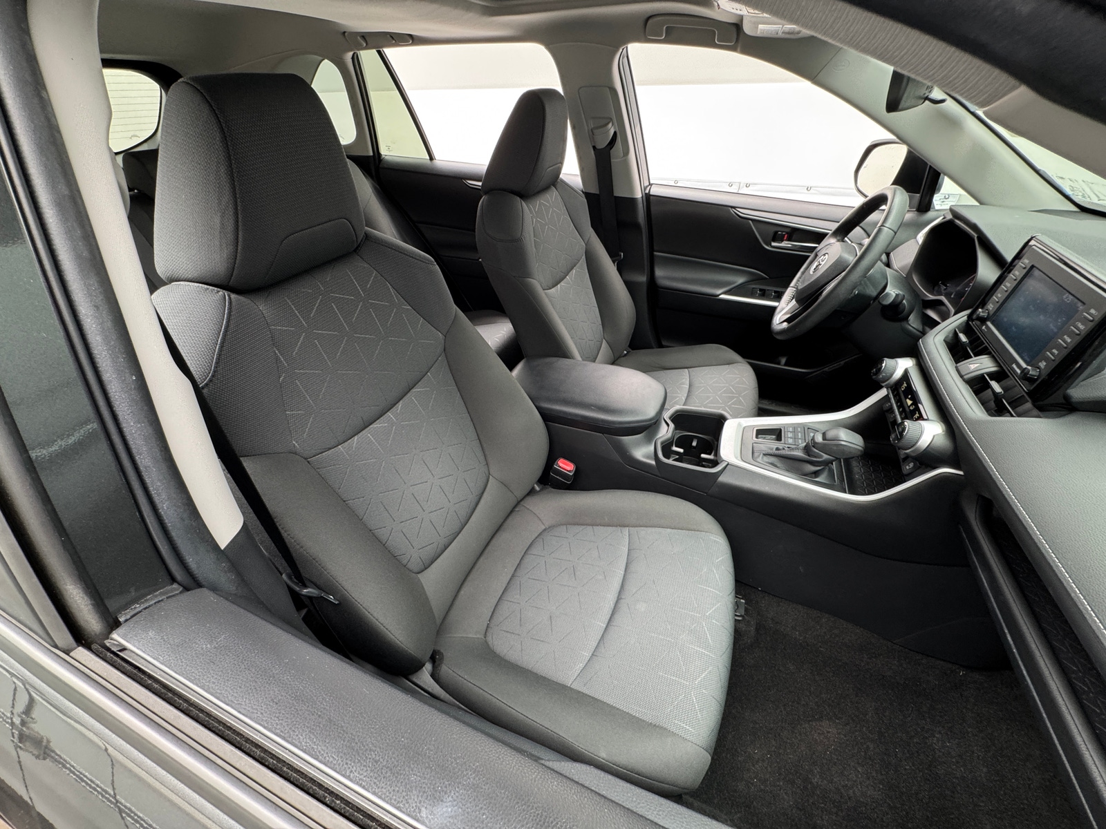 Thumbnail: 2022 Toyota RAV4 - 2