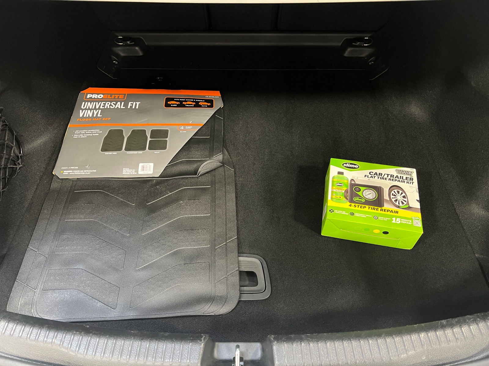 Thumbnail: 2024 Mercedes-Benz C-Class - 6