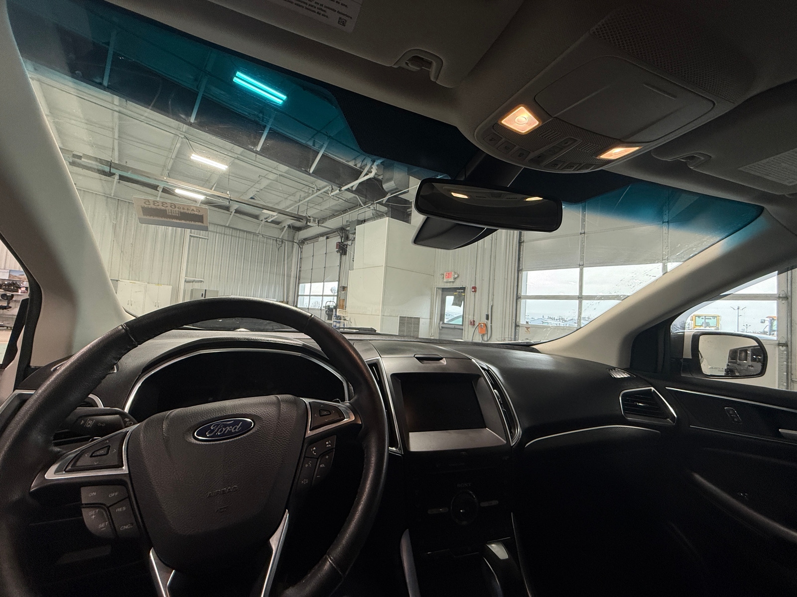 Thumbnail: 2015 Ford Edge - 2