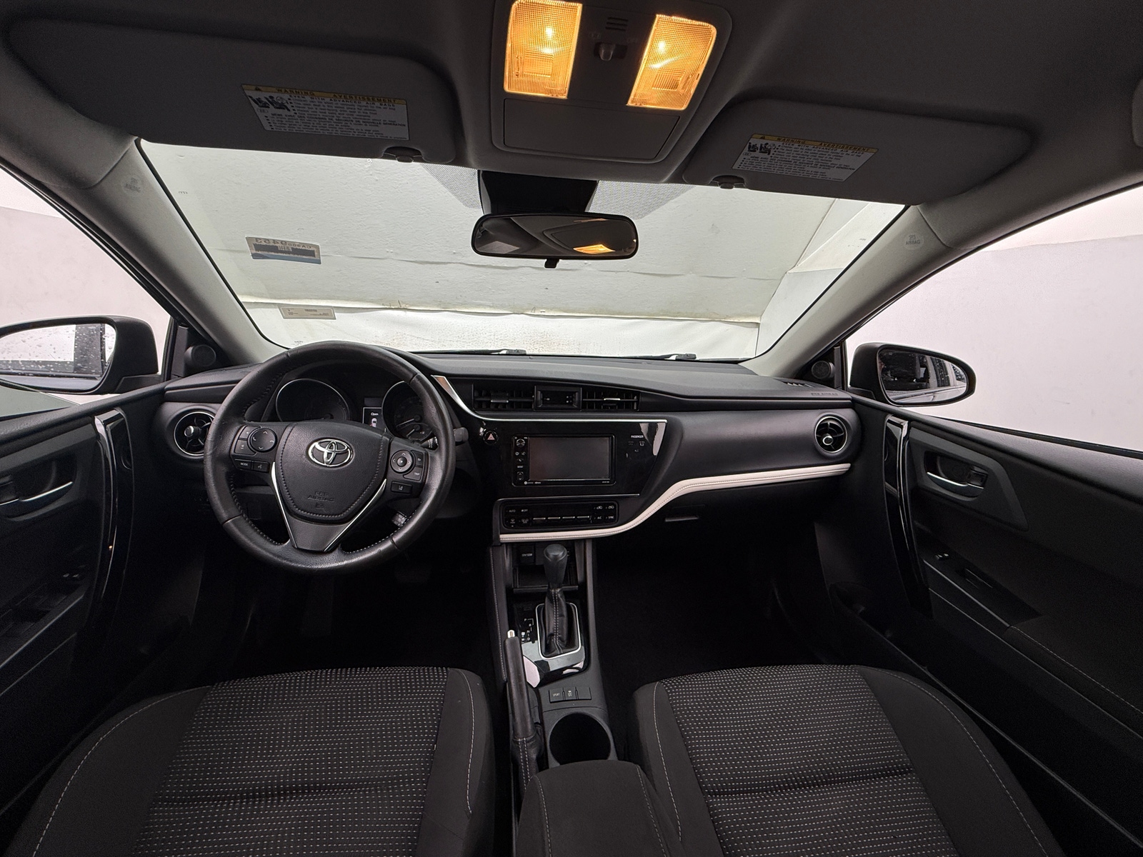 Thumbnail: 2018 Toyota Corolla iM - 3