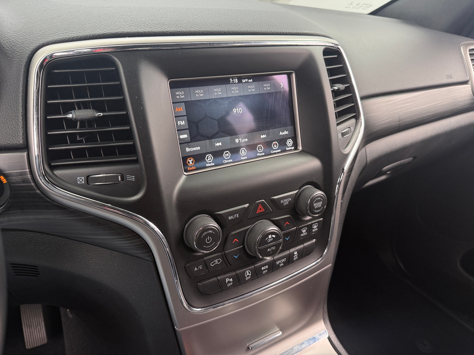 Thumbnail: 2019 Jeep Grand Cherokee - 4