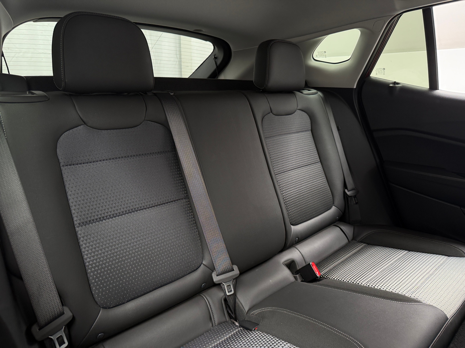 Thumbnail: 2025 Chevrolet Trax - 6