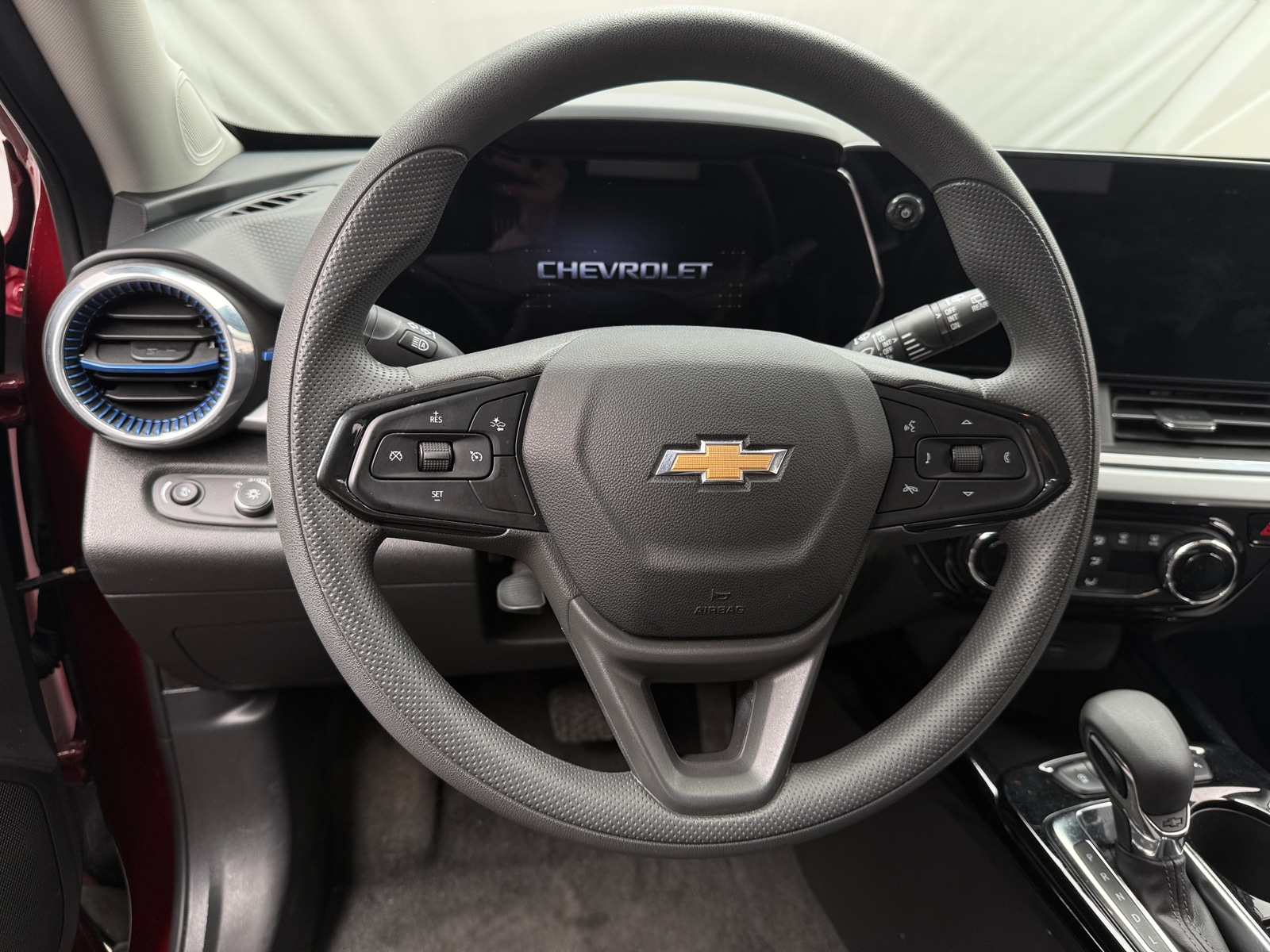 Thumbnail: 2025 Chevrolet Trax - 5