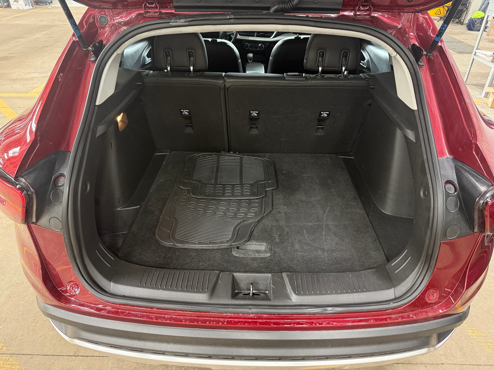 Thumbnail: 2025 Chevrolet Trax - 7