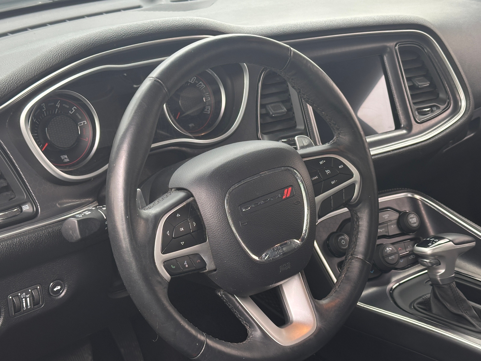 Thumbnail: 2017 Dodge Challenger - 3