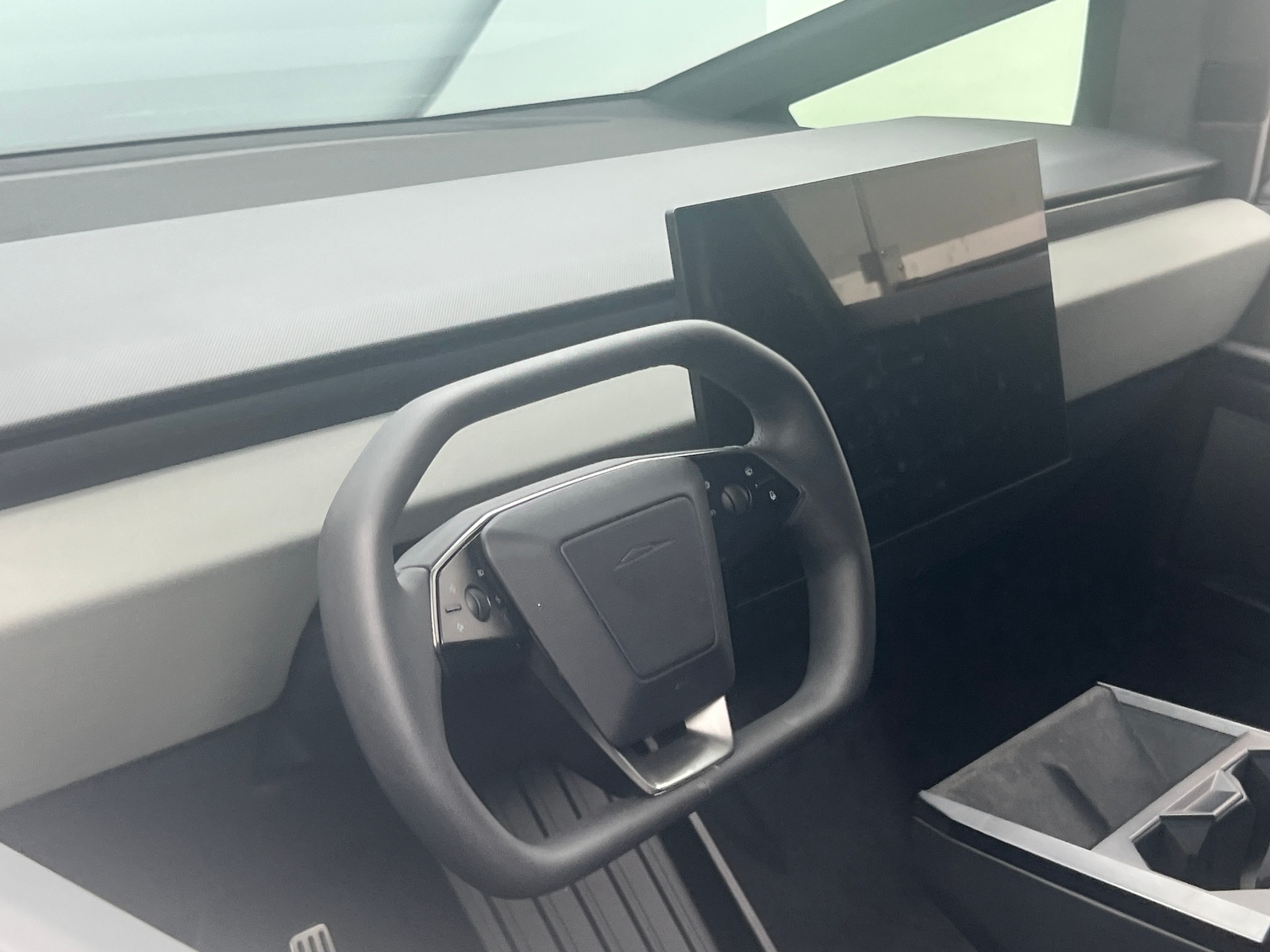 Thumbnail: 2024 Tesla Cybertruck - 4