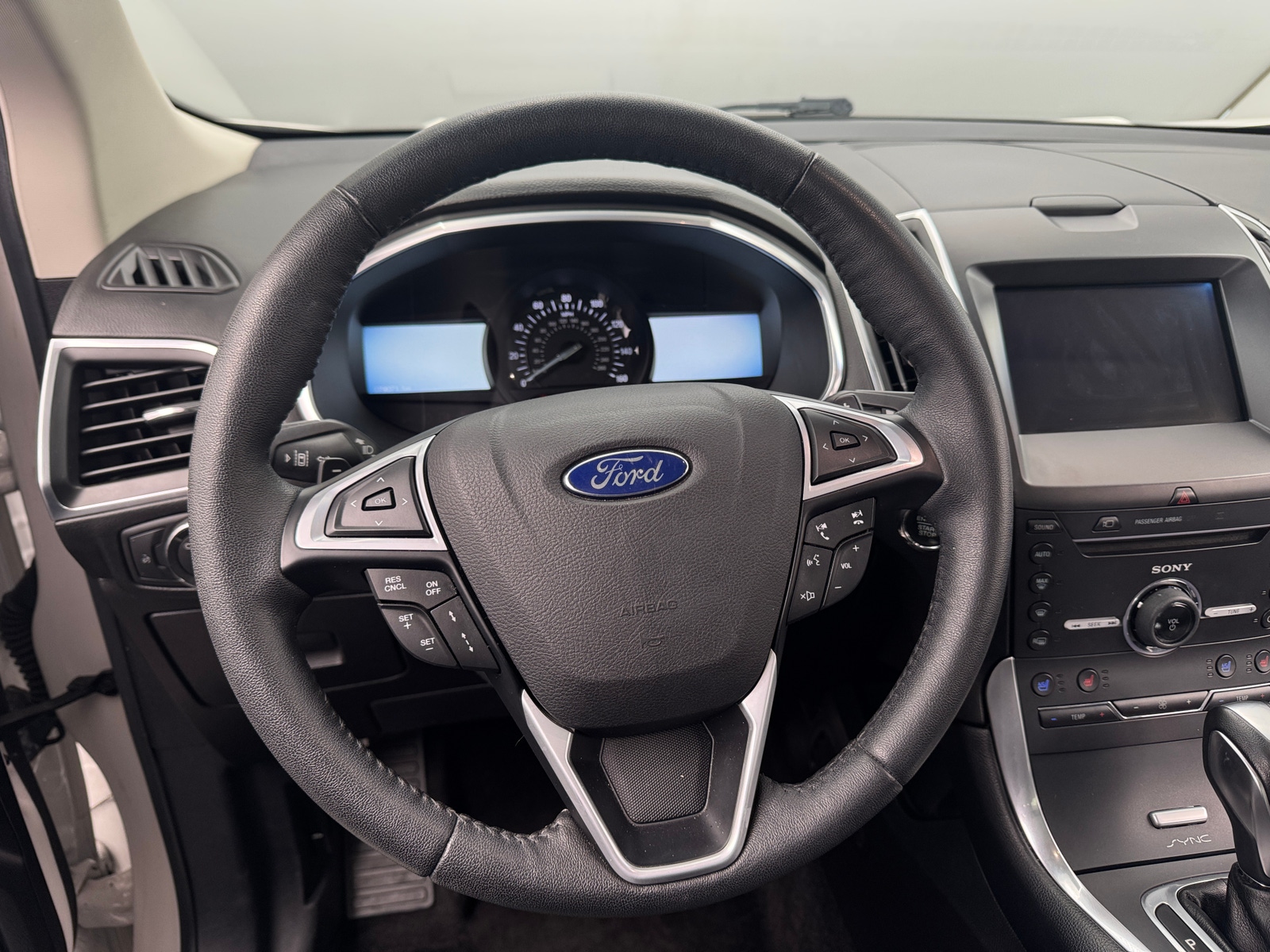 Thumbnail: 2016 Ford Edge - 4