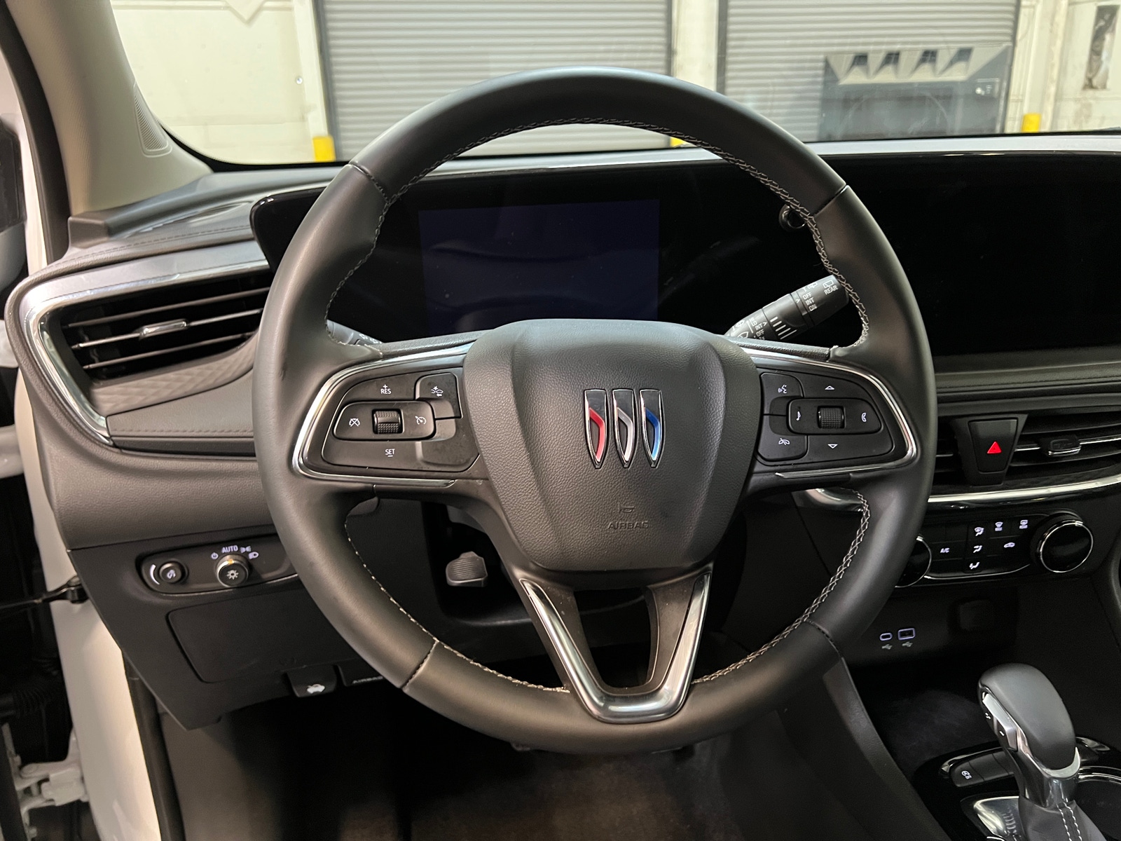 Thumbnail: 2025 Buick Encore GX - 4