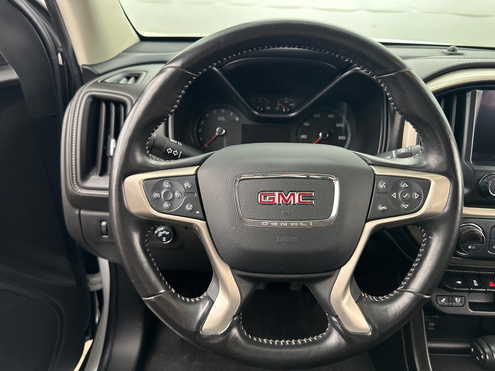 Thumbnail: 2020 GMC Canyon - 4