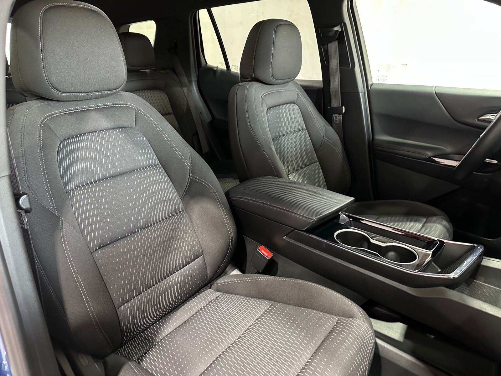 Thumbnail: 2025 Chevrolet Equinox - 2