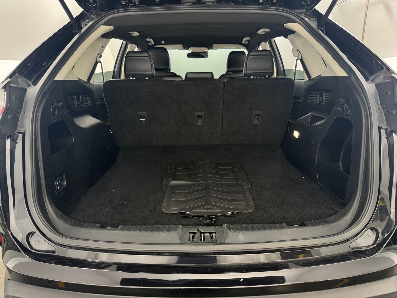 Thumbnail: 2024 Ford Edge - 6